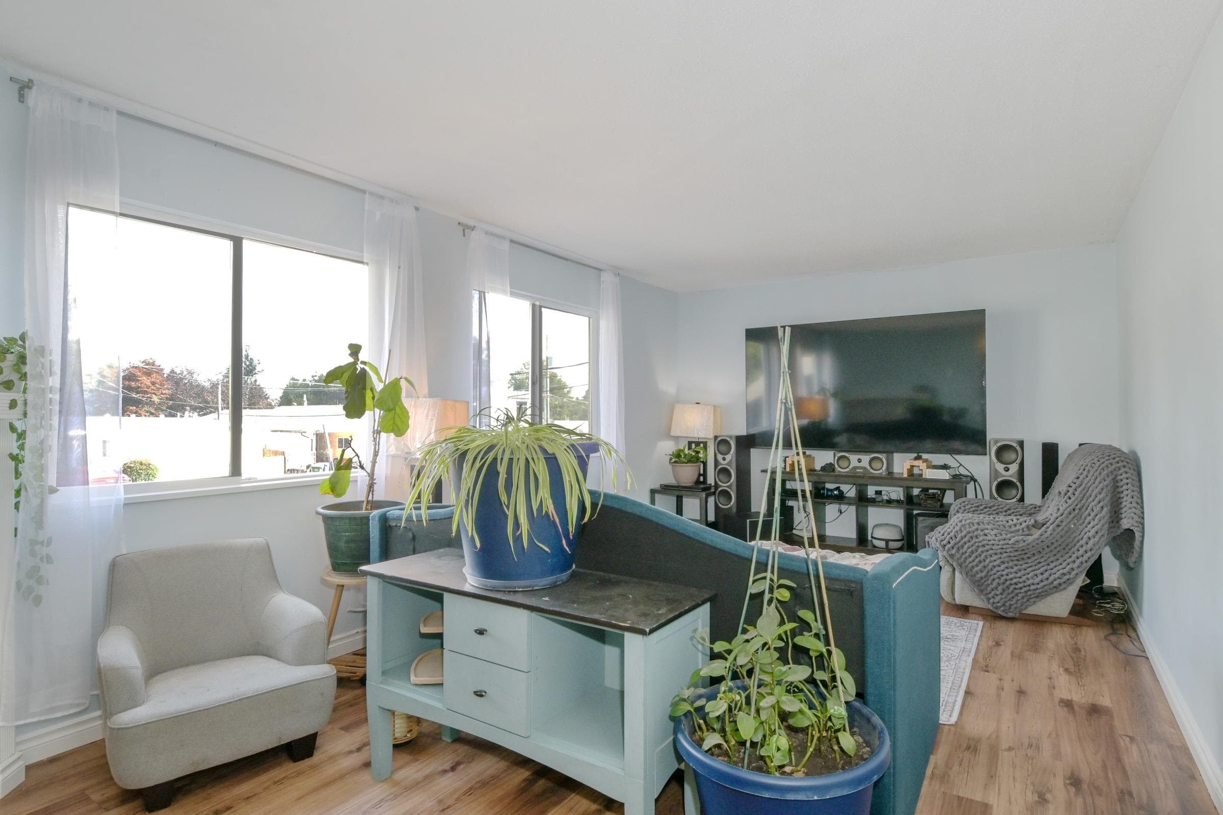 31568 Oakridge Crescent, Abbotsford, V2T 6A6 — photo 5