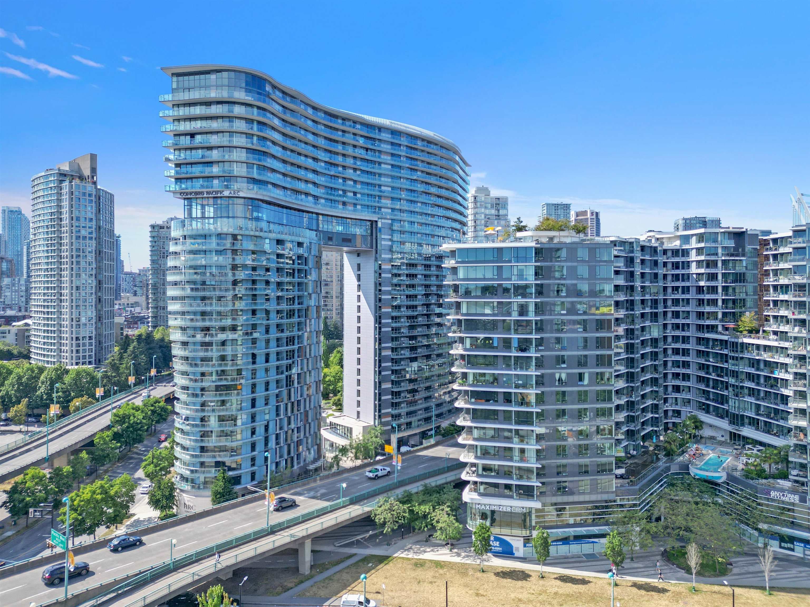1284 - 87 Nelson Street, Vancouver