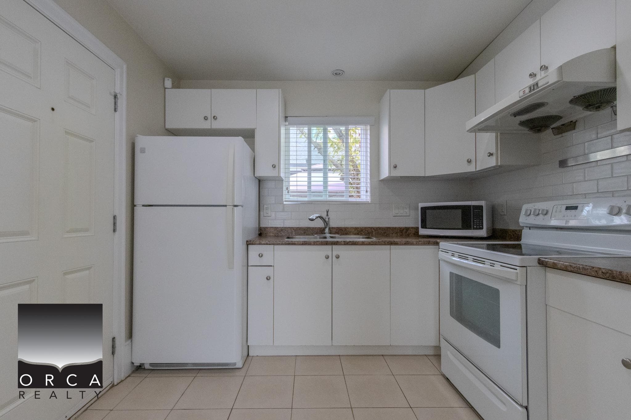 2570 E 2nd Avenue, Vancouver, V5M 1C6 — photo 4
