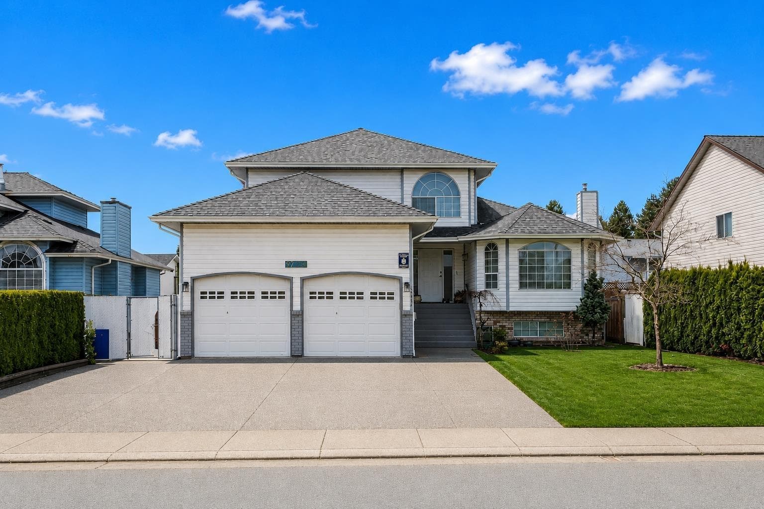32144 Ashcroft Drive, Abbotsford, V2T 5C7 — photo 1
