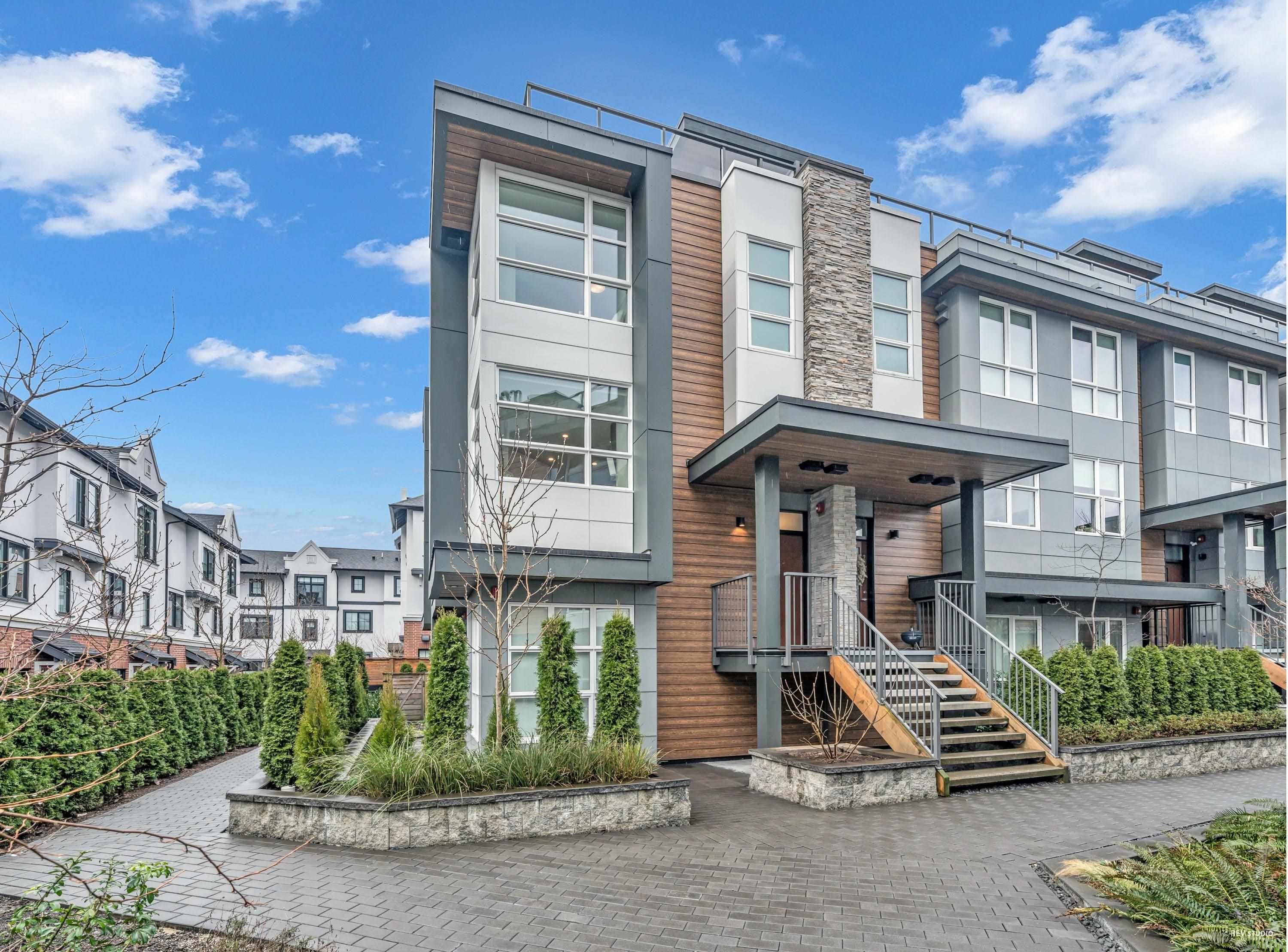 227 - 2060 Curling Road, North Vancouver, V7P 1X4 — photo 1