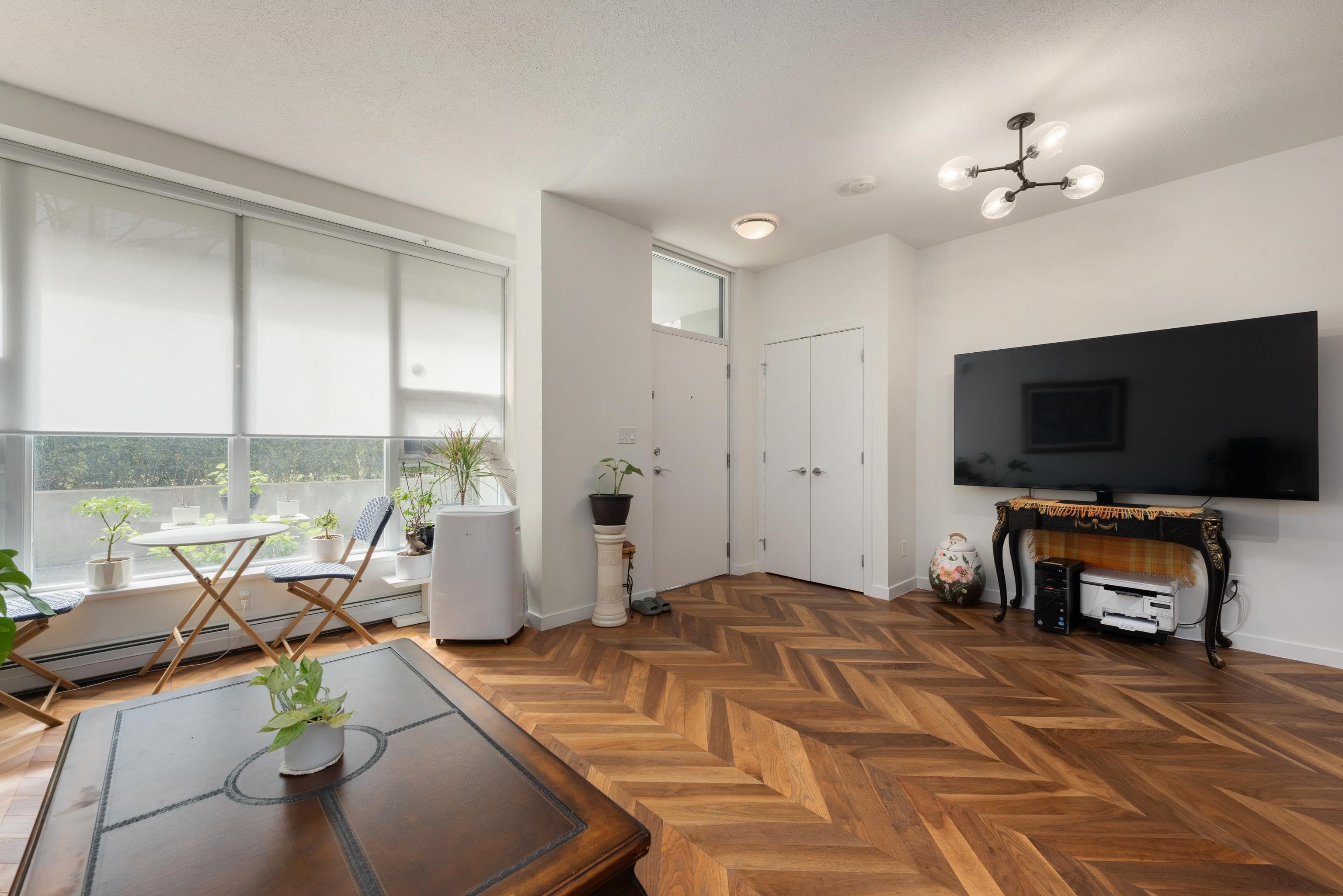 253 - 108 W 1st Avenue, Vancouver, V5Y 0H4 — photo 1