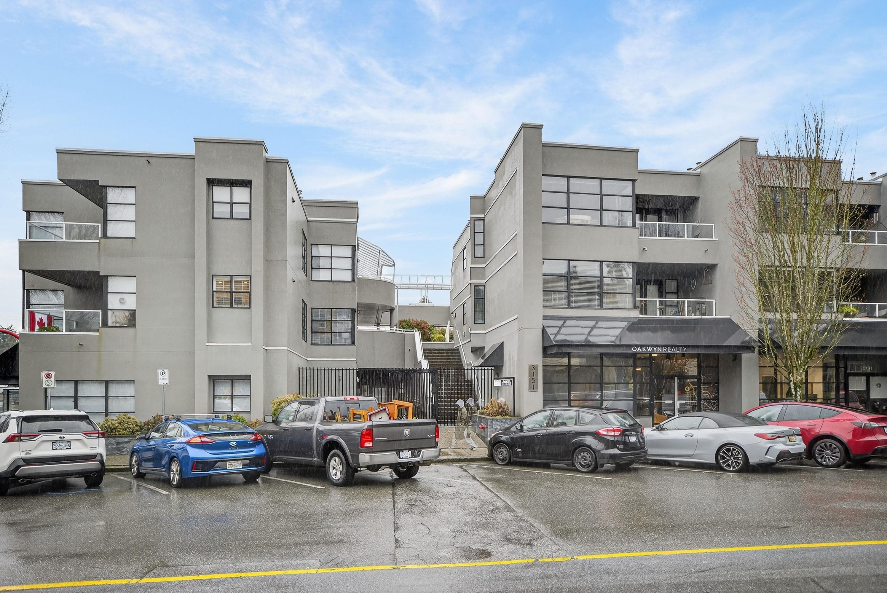 204 - 3151 Woodbine Drive, North Vancouver, V7R 2S4 — photo 1