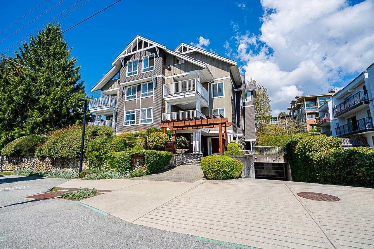 302 - 128 W 21st Street, North Vancouver, V7M 1Y9 — photo 1
