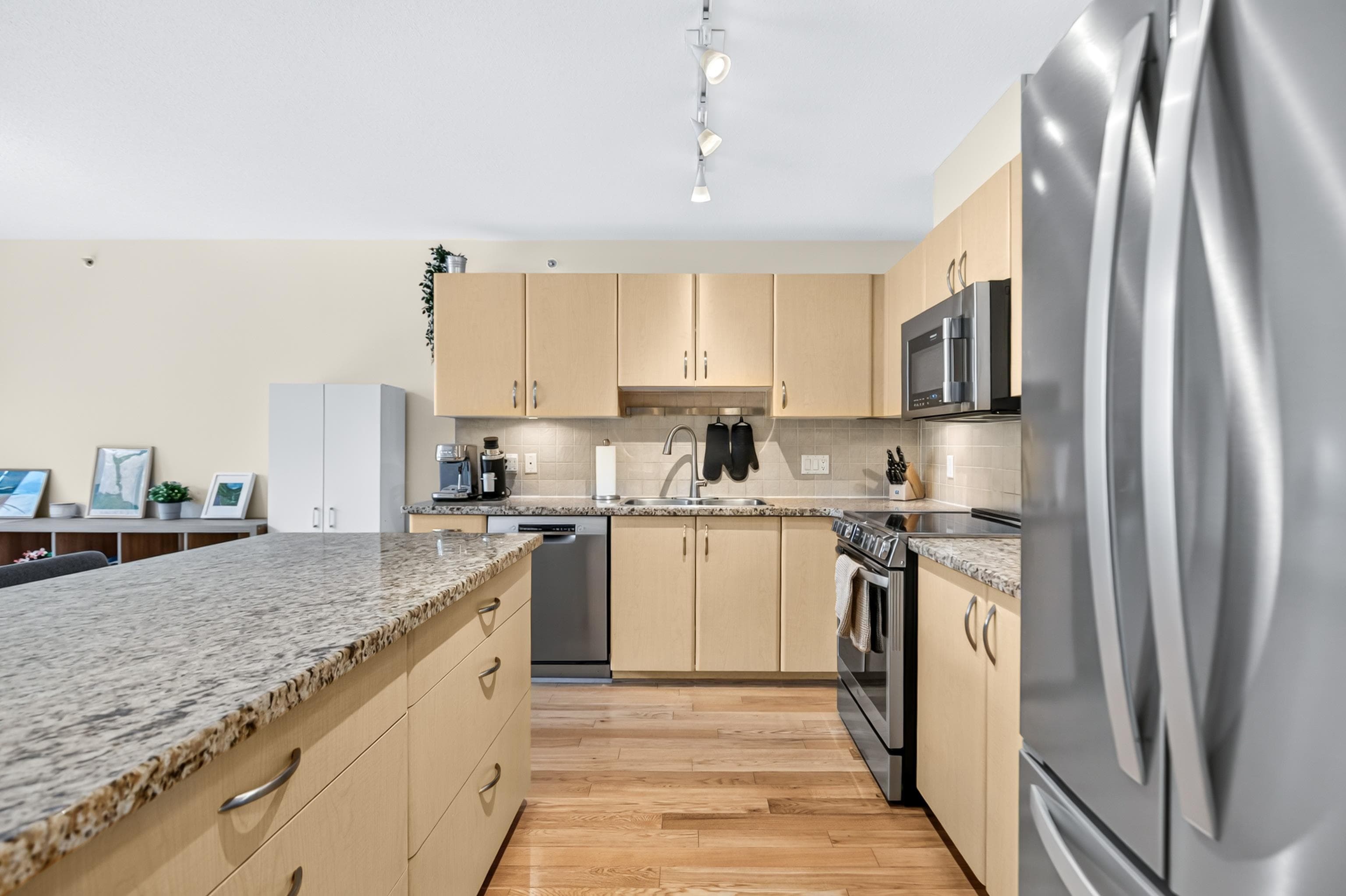 505 - 720 Hamilton Street, New Westminster, V3M 7A6 — photo 4