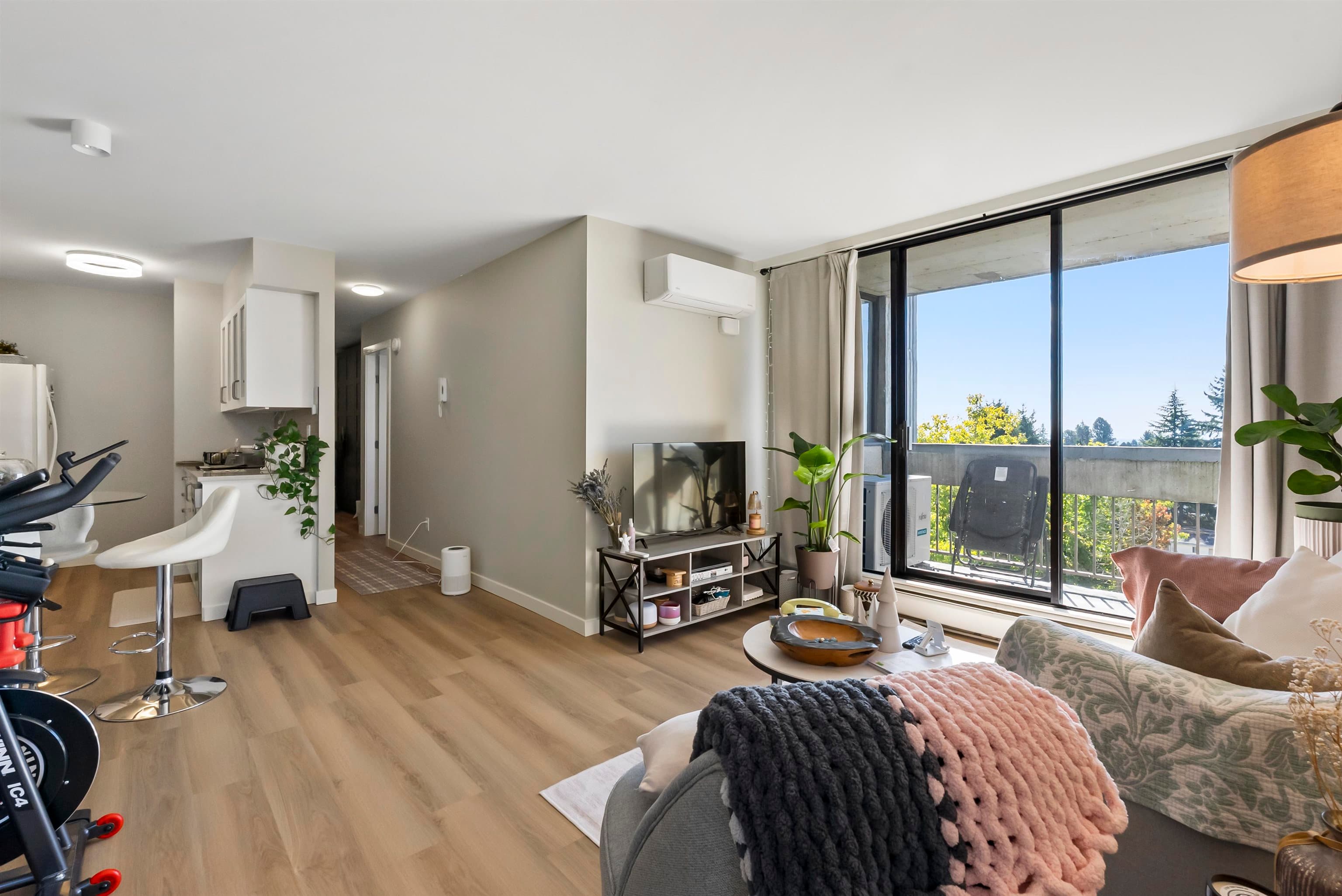 706 - 6759 Willingdon Avenue, Burnaby, V5H 3Y9 — photo 4