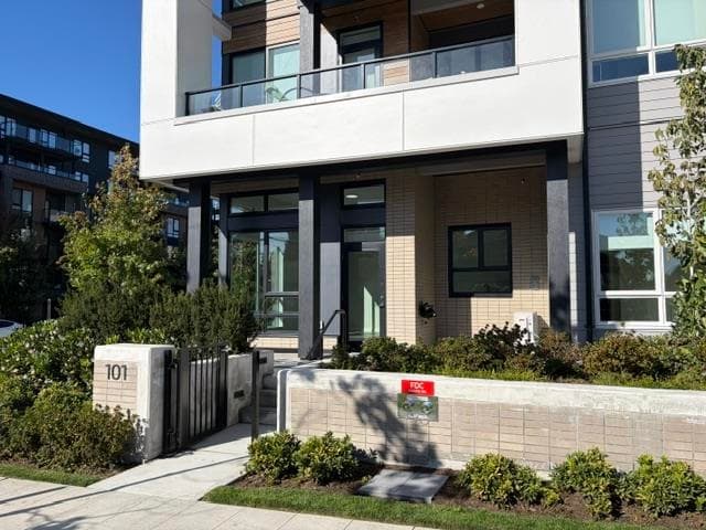 101 - 625 Cottonwood Avenue, Coquitlam