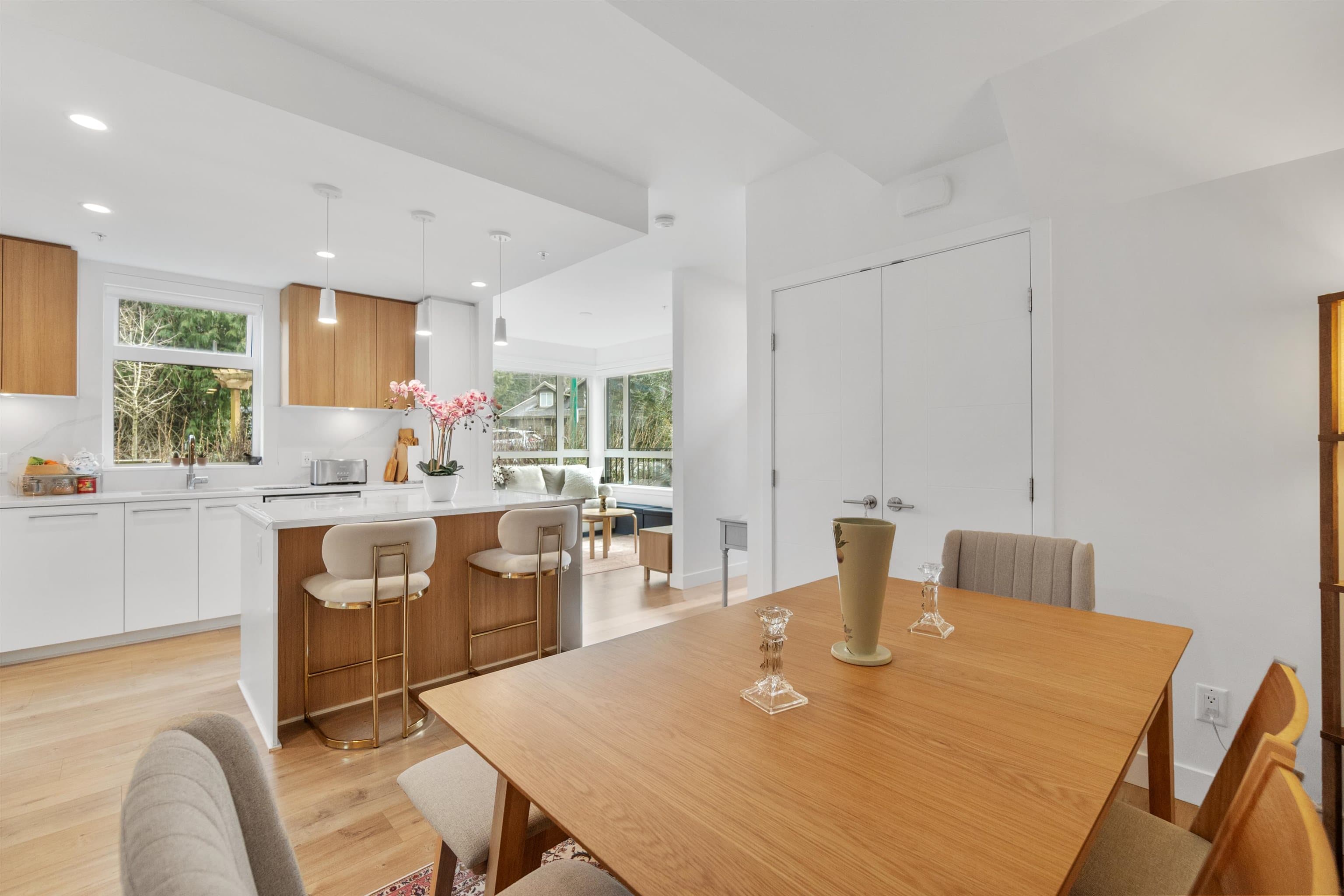 176 - 2035 Glenaire Drive, North Vancouver, V7P 1Y2 — photo 1