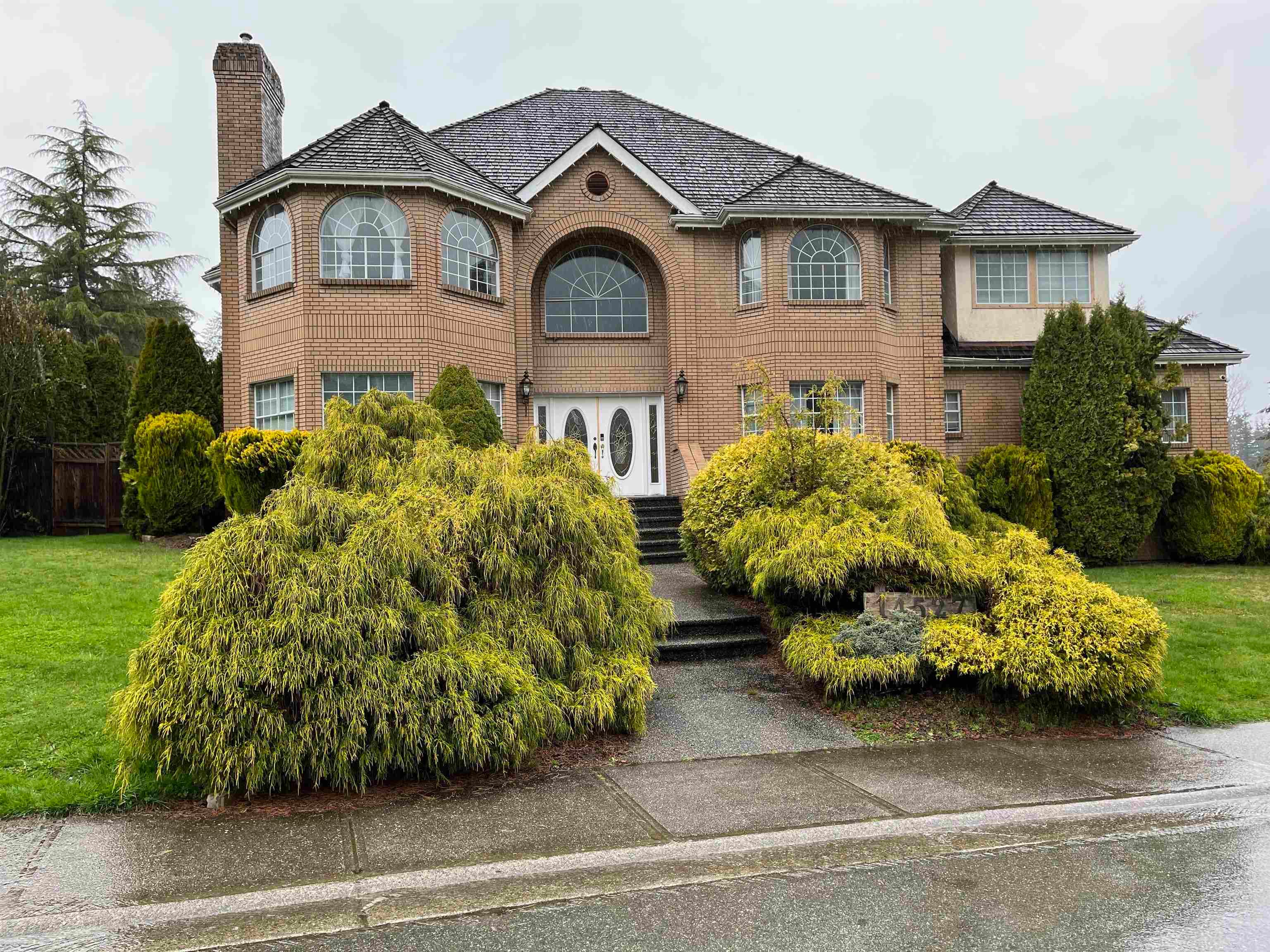 14527 30 Avenue, Surrey, V4P 1P9 — photo 1
