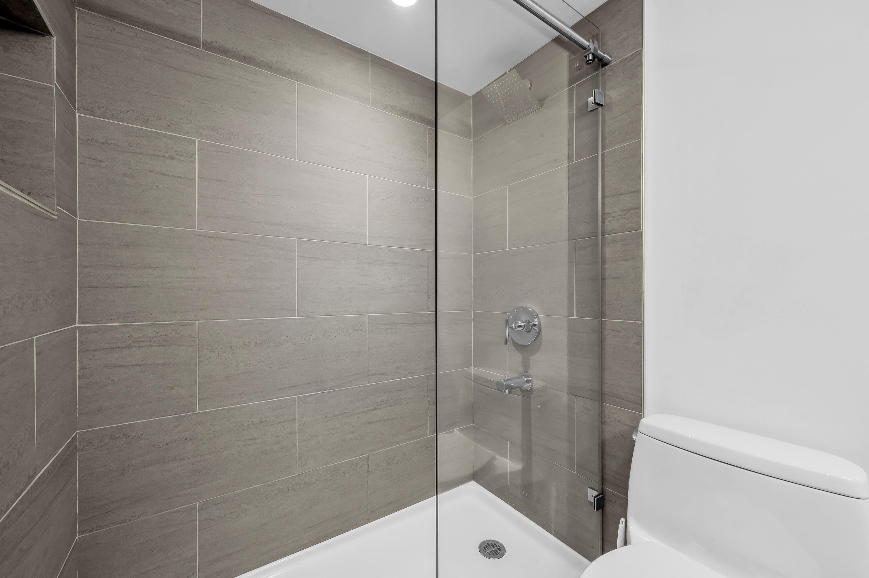 1206 - 4160 Sardis Street, Burnaby, V5H 1K2 — photo 4