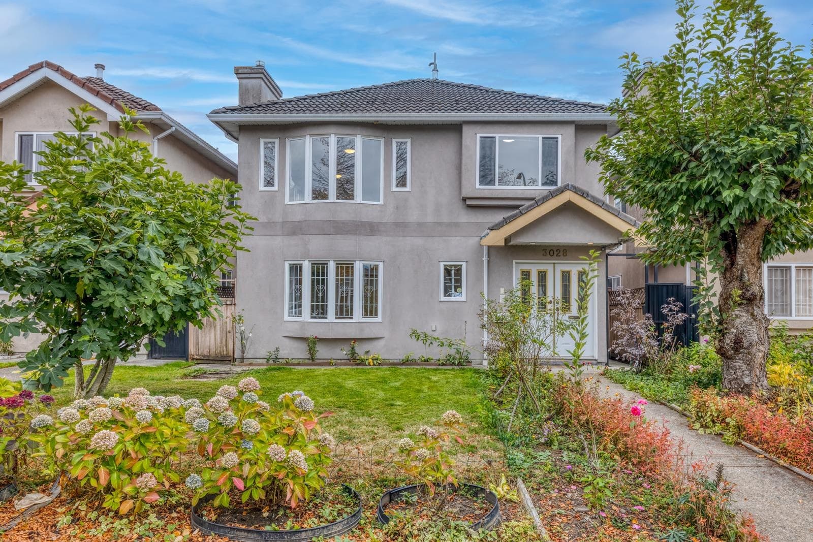3028 E 26th Avenue, Vancouver, V5R 1L6 — photo 1