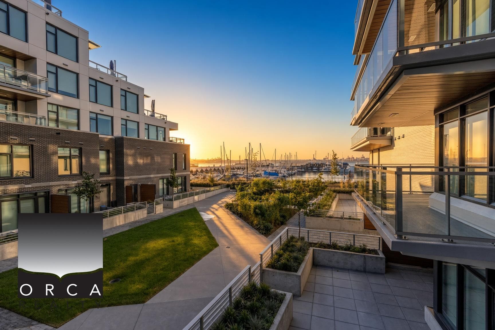 201 - 777 Harbour Way, North Vancouver