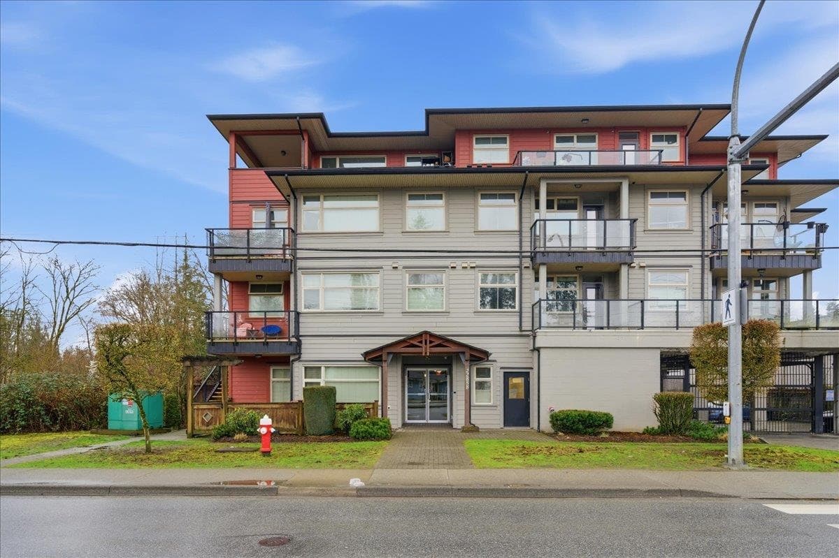 307 - 22858 Lougheed Highway, Maple Ridge, V2X 2V6 — photo 1