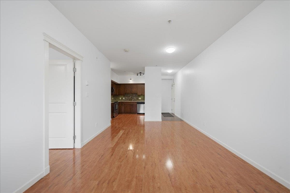 307 - 22858 Lougheed Highway, Maple Ridge, V2X 2V6 — photo 5