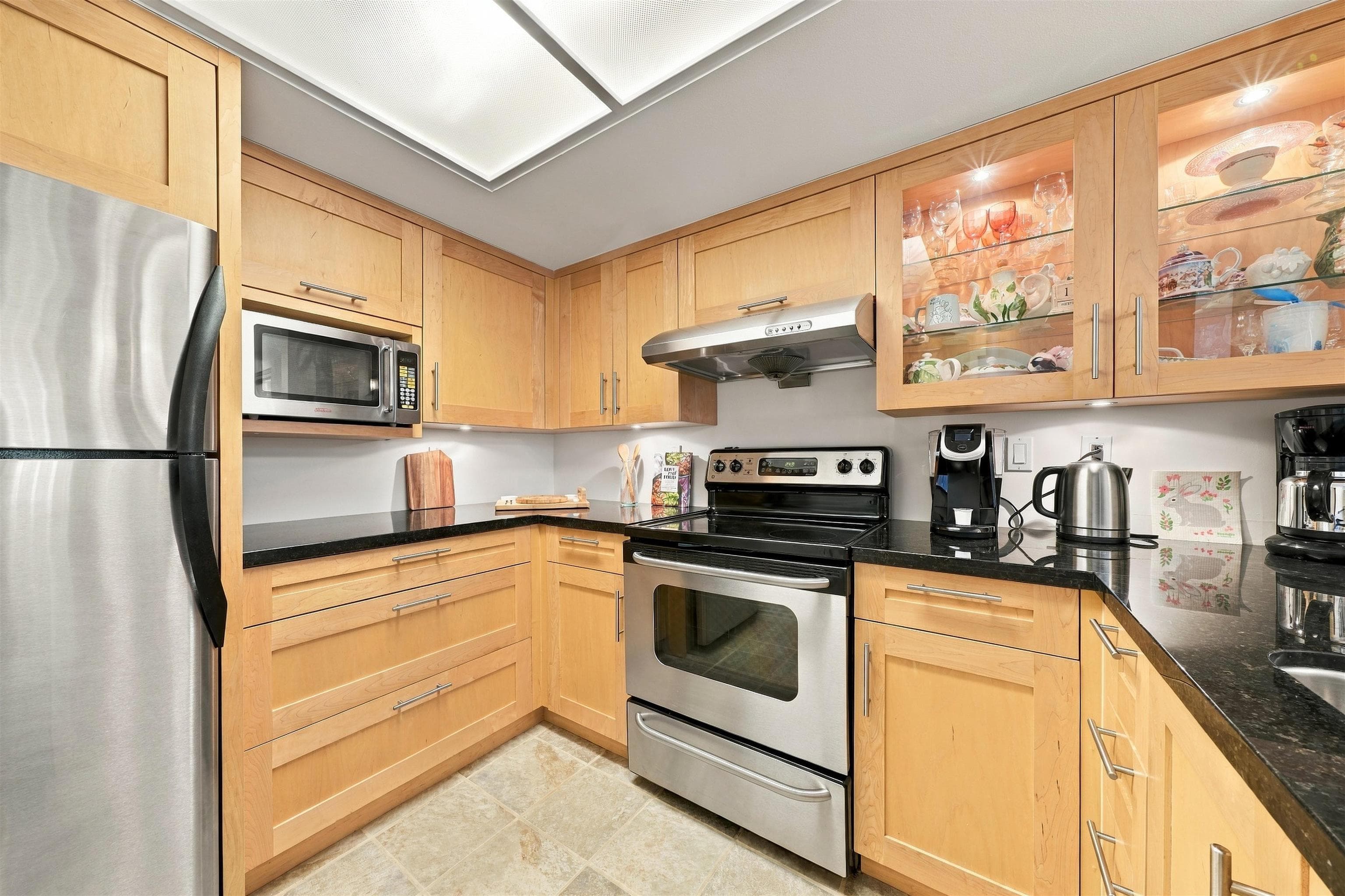 904 - 200 Newport Drive, Port Moody, V3H 5B7 — photo 4