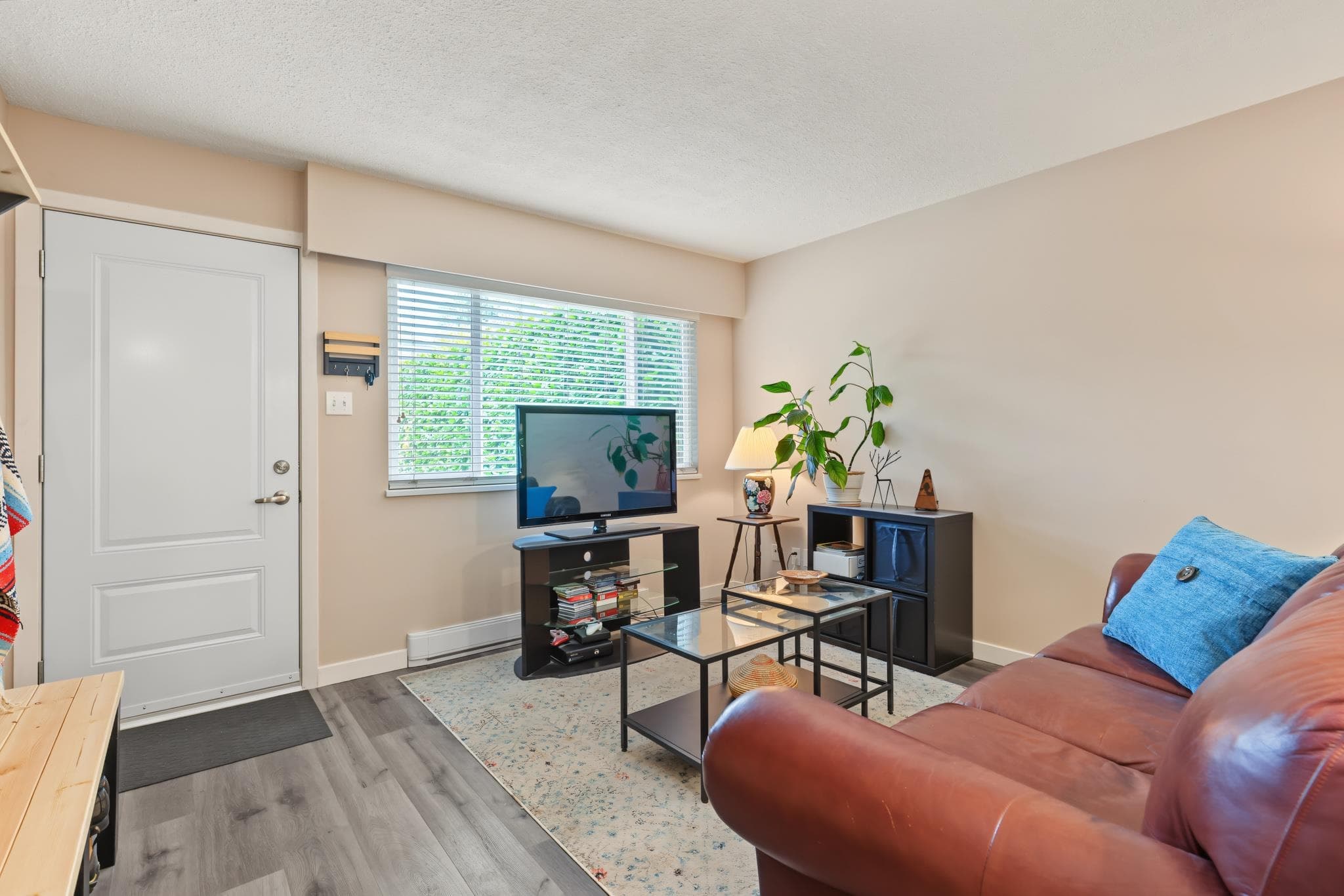 132-134 W 12th Avenue, Vancouver, V5Y 1T7 — photo 3