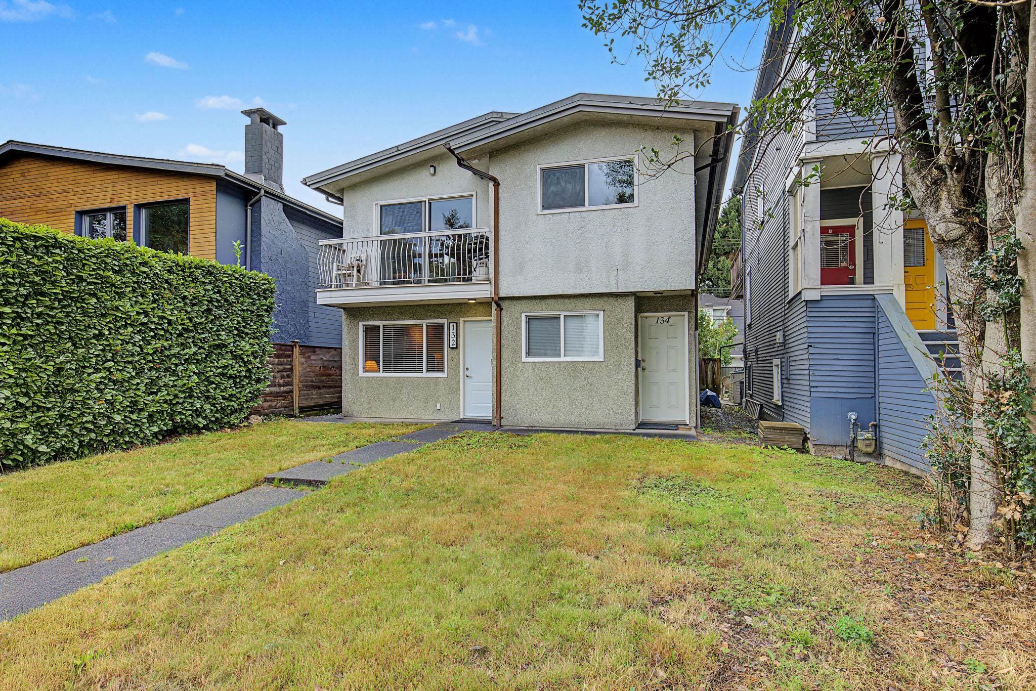 132-134 W 12th Avenue, Vancouver, V5Y 1T7 — photo 1