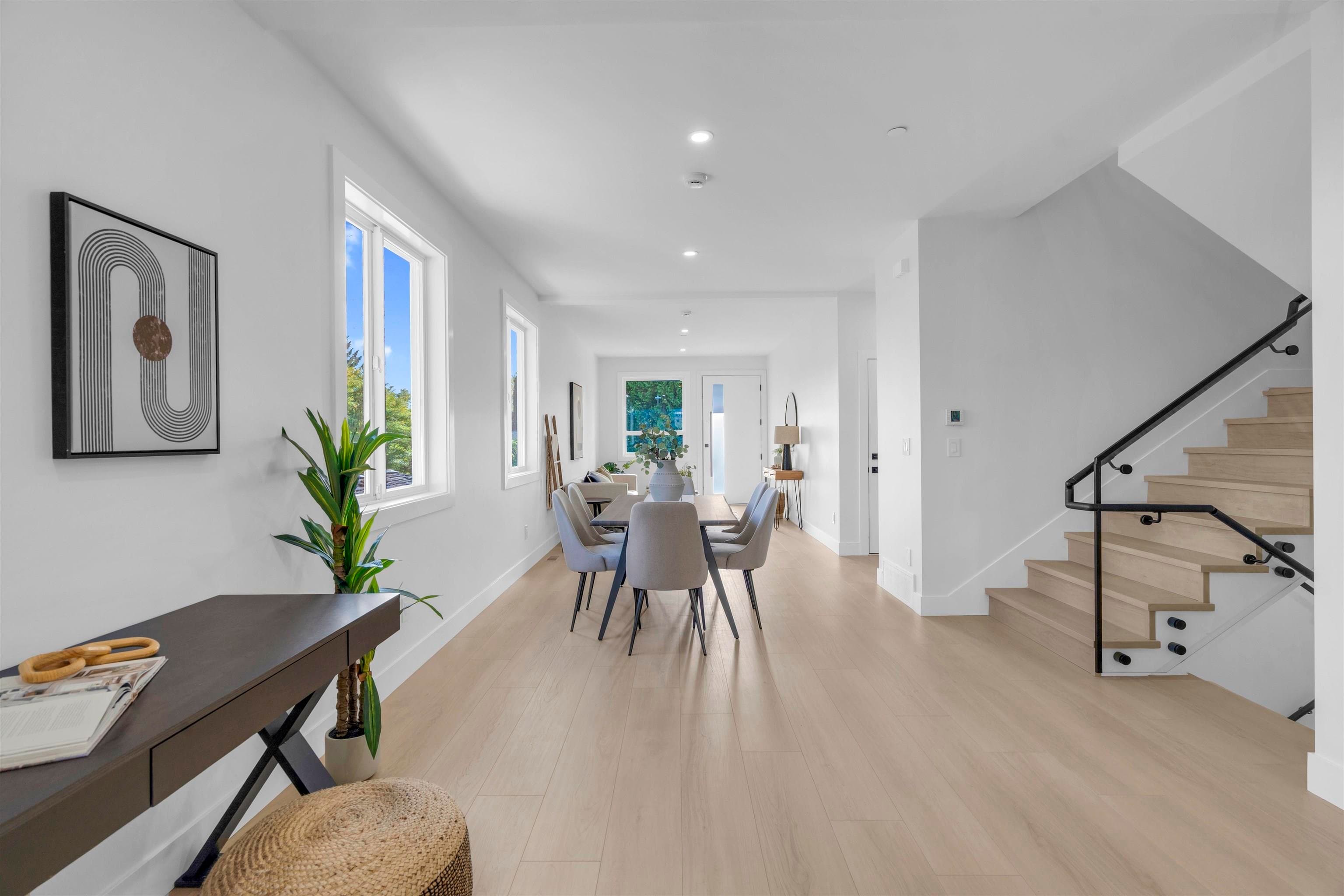 7932 Heron Street, Mission, V2V 6A1 — photo 4