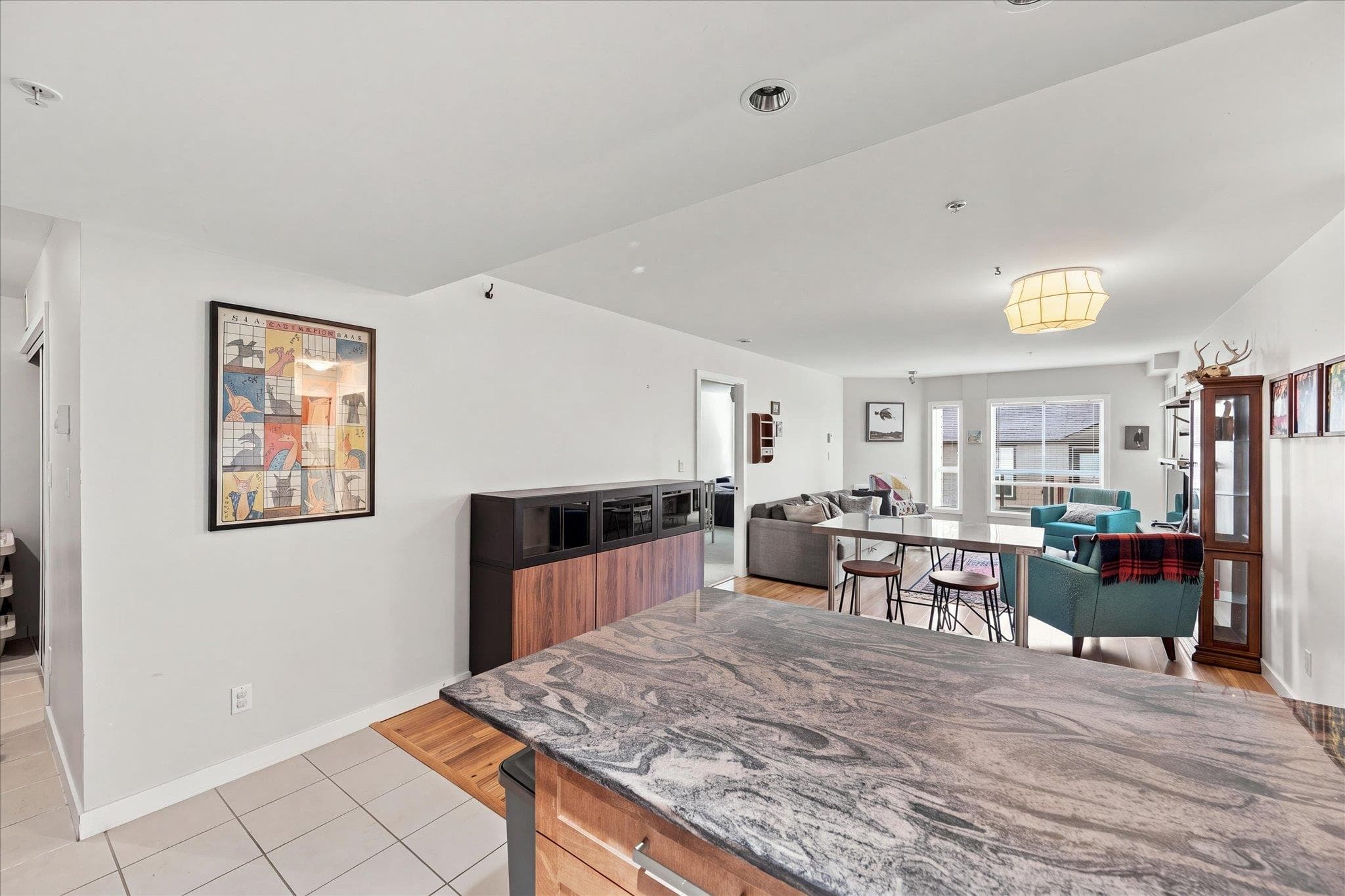 207 - 1212 Main Street, Squamish, V8B 0S1 — photo 5