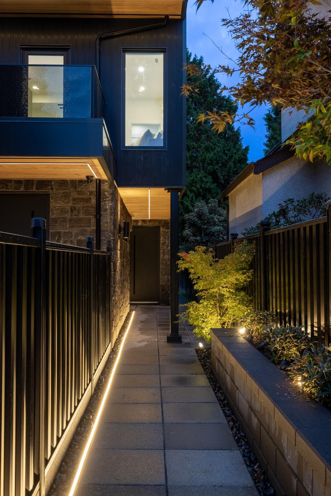 2 - 2145 Napier Street, Vancouver, V5L 2P1 — photo 5