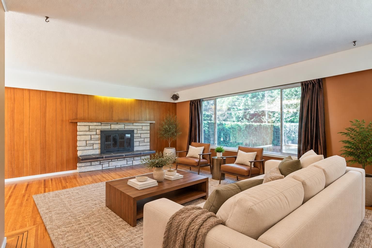 2370 Mountain Highway, North Vancouver, V7J 2N3 — photo 3