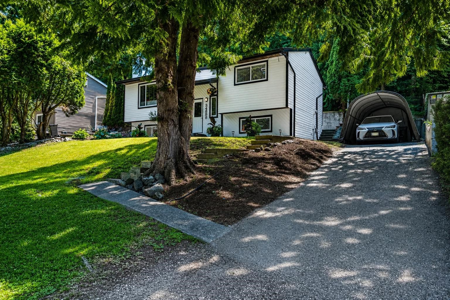 34898 Laburnum Avenue, Abbotsford, V2S 5J4 — photo 3