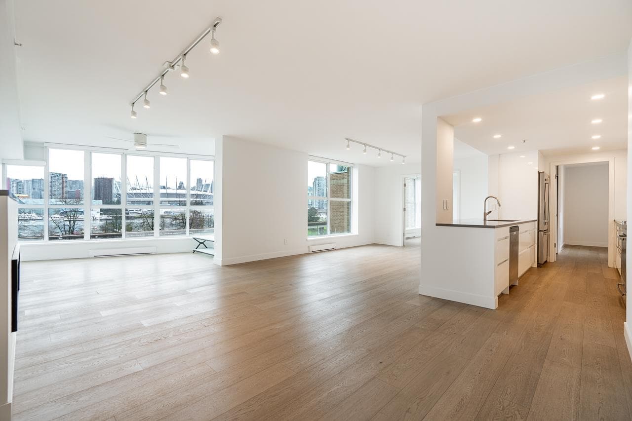 403 - 1188 Quebec Street, Vancouver, V6A 4B3 — photo 2