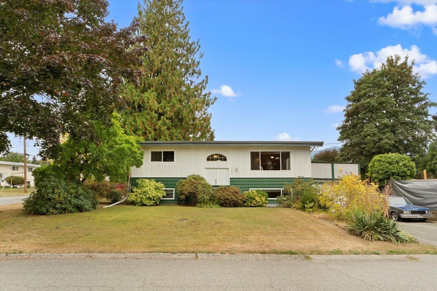 10151 Wedgewood Drive, Chilliwack, V2P 6C1 — photo 1