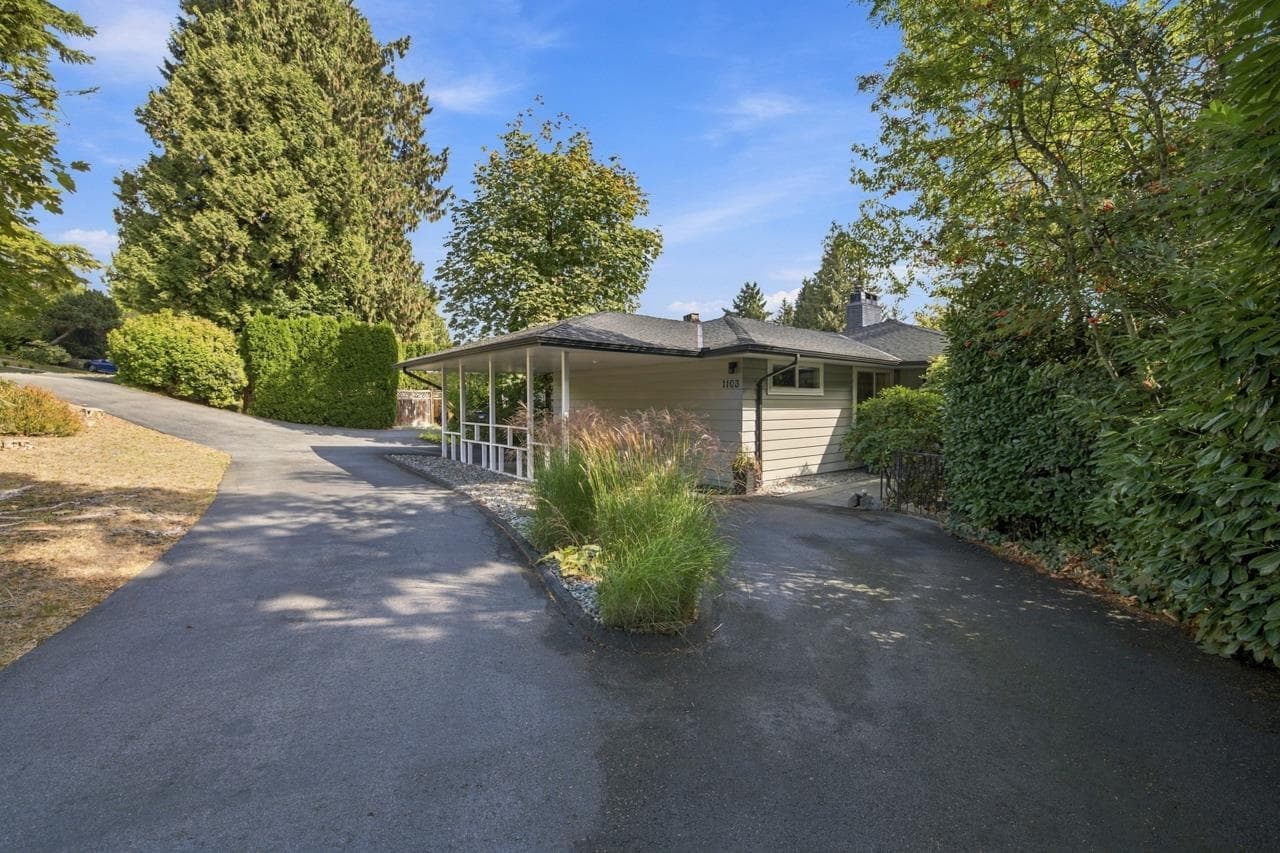 1103 Cloverley Street, North Vancouver, V7L 1N7 — photo 2