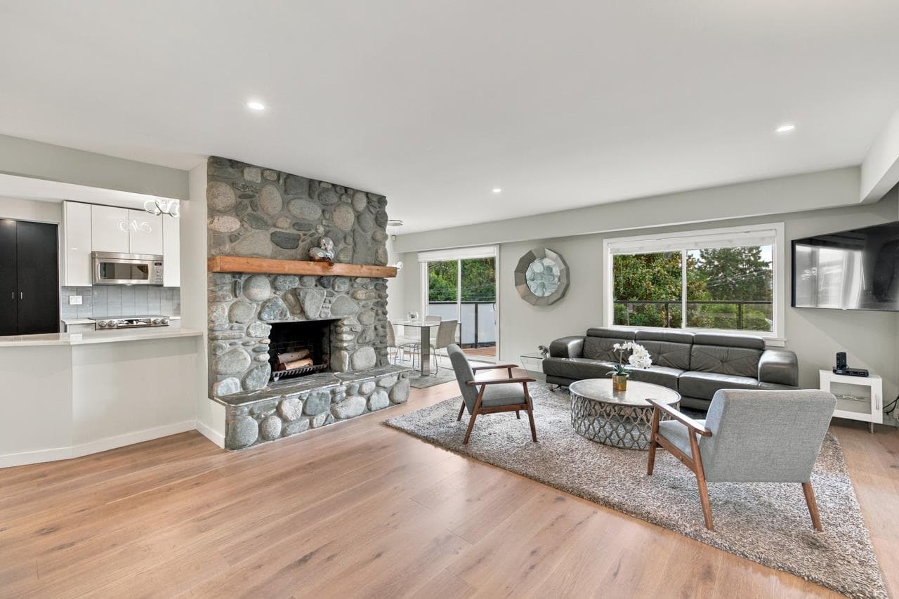 1103 Cloverley Street, North Vancouver, V7L 1N7 — photo 1