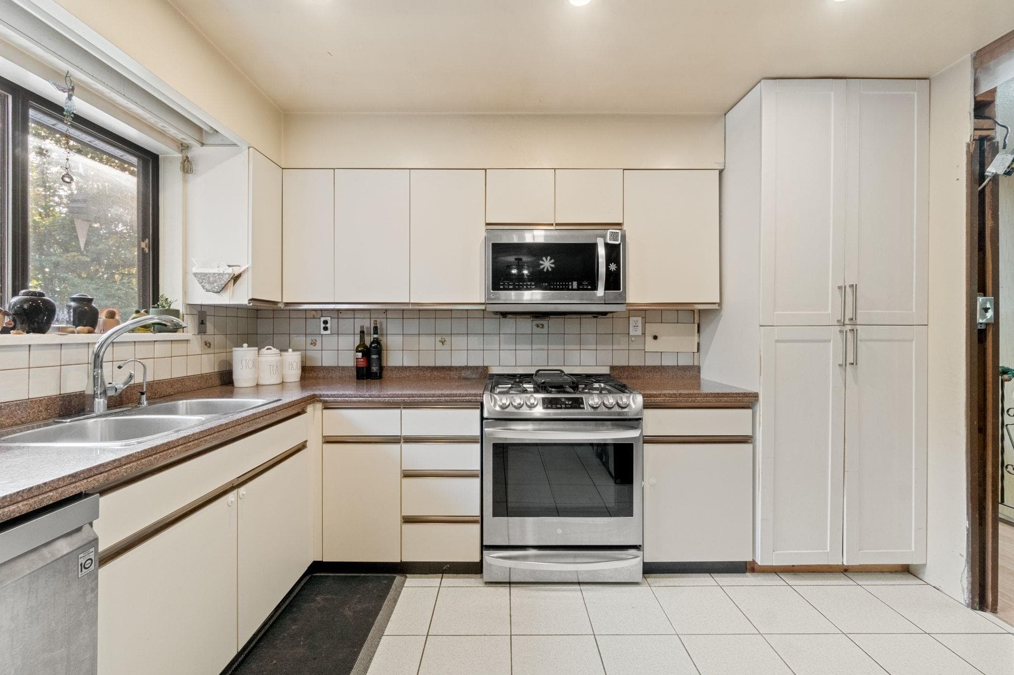 3278 Coy Avenue, Coquitlam