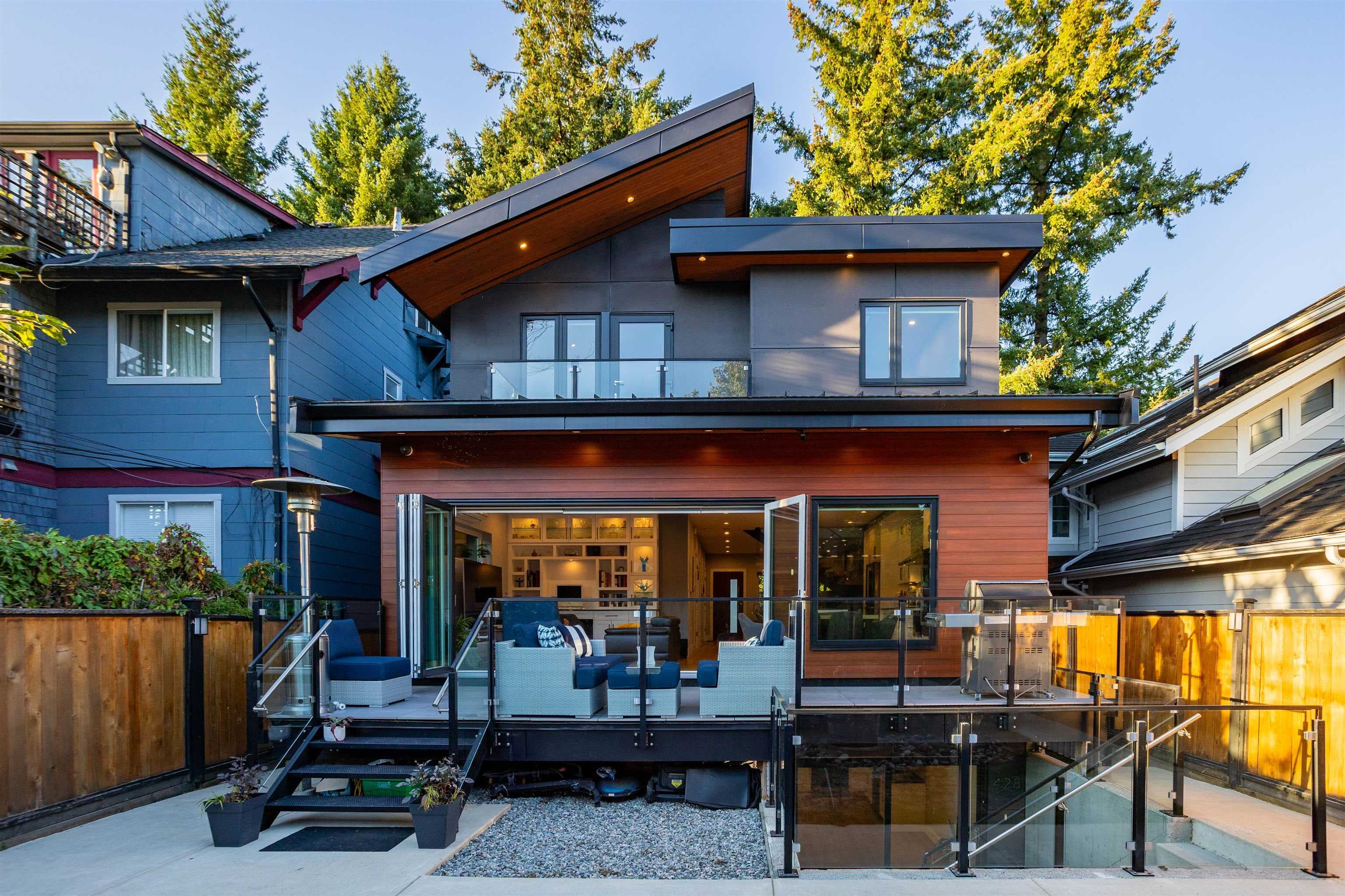 426 W 17th Avenue, Vancouver, V5Y 2A2 — photo 1