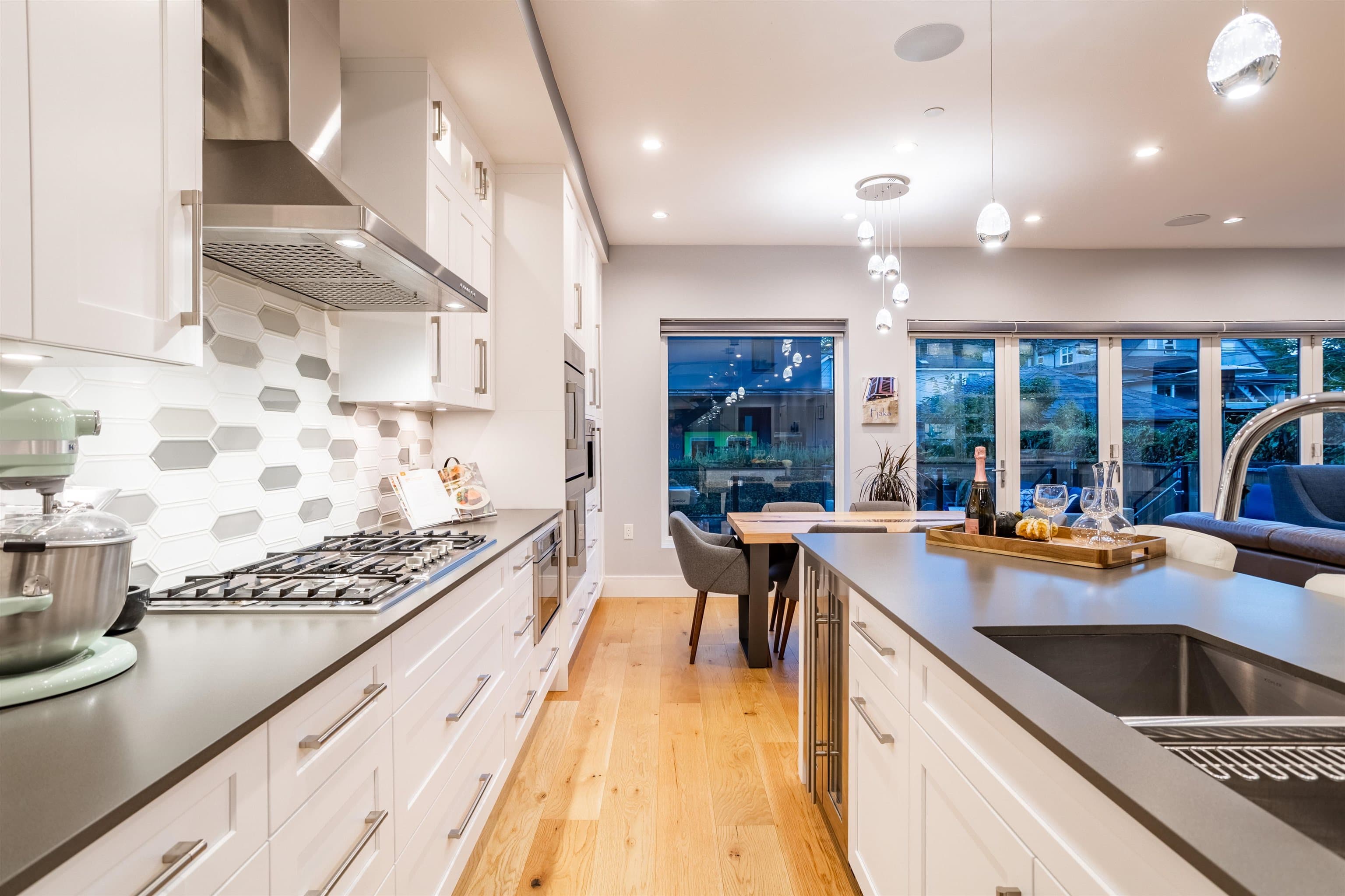 426 W 17th Avenue, Vancouver, V5Y 2A2 — photo 4