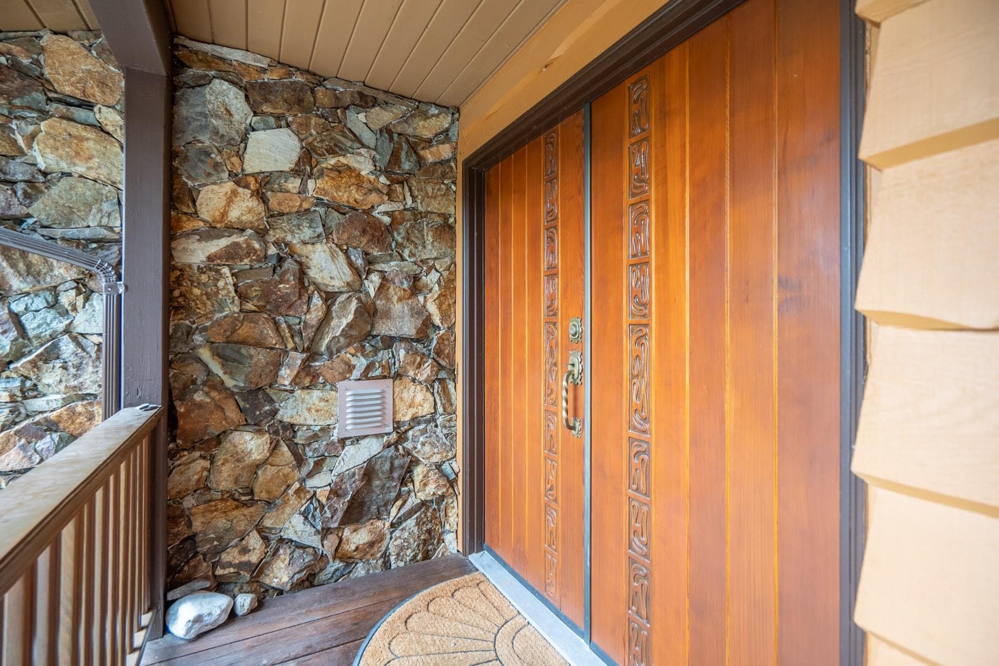 27573 Sayers Crescent, Maple Ridge, V2W 1N3 — photo 2