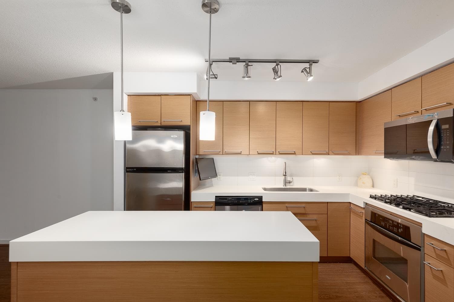 408 - 2770 Sophia Street, Vancouver, V5T 0A4 — photo 4