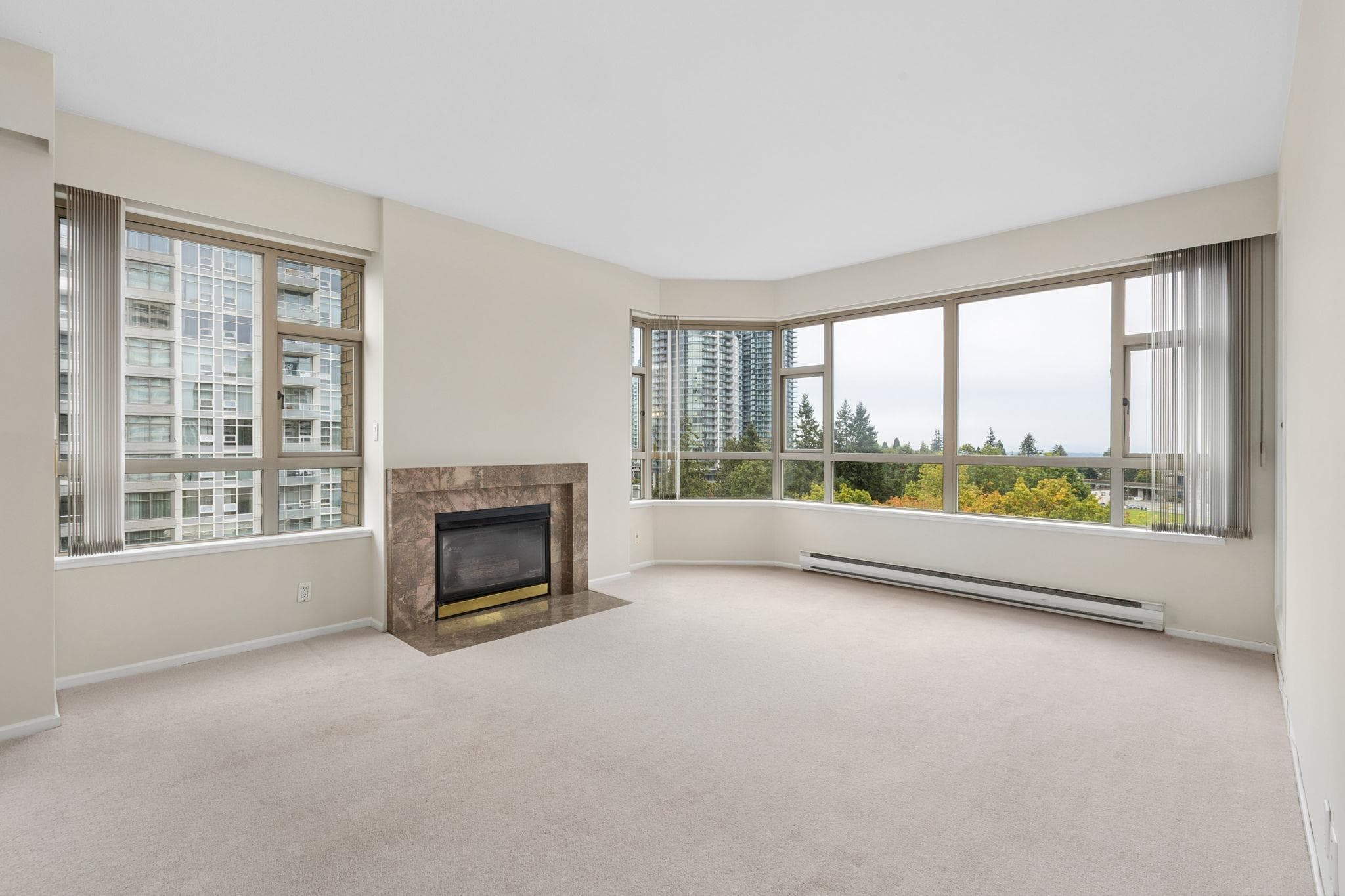 802 - 4830 Bennett Street, Burnaby, V5H 4P6 — photo 4