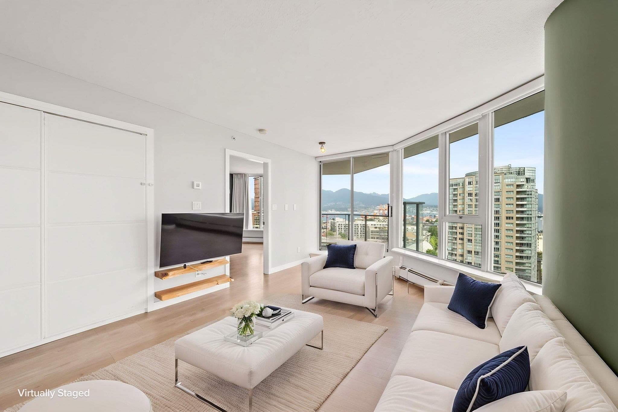 2202 - 689 Abbott Street, Vancouver, V6B 0J2 — photo 3
