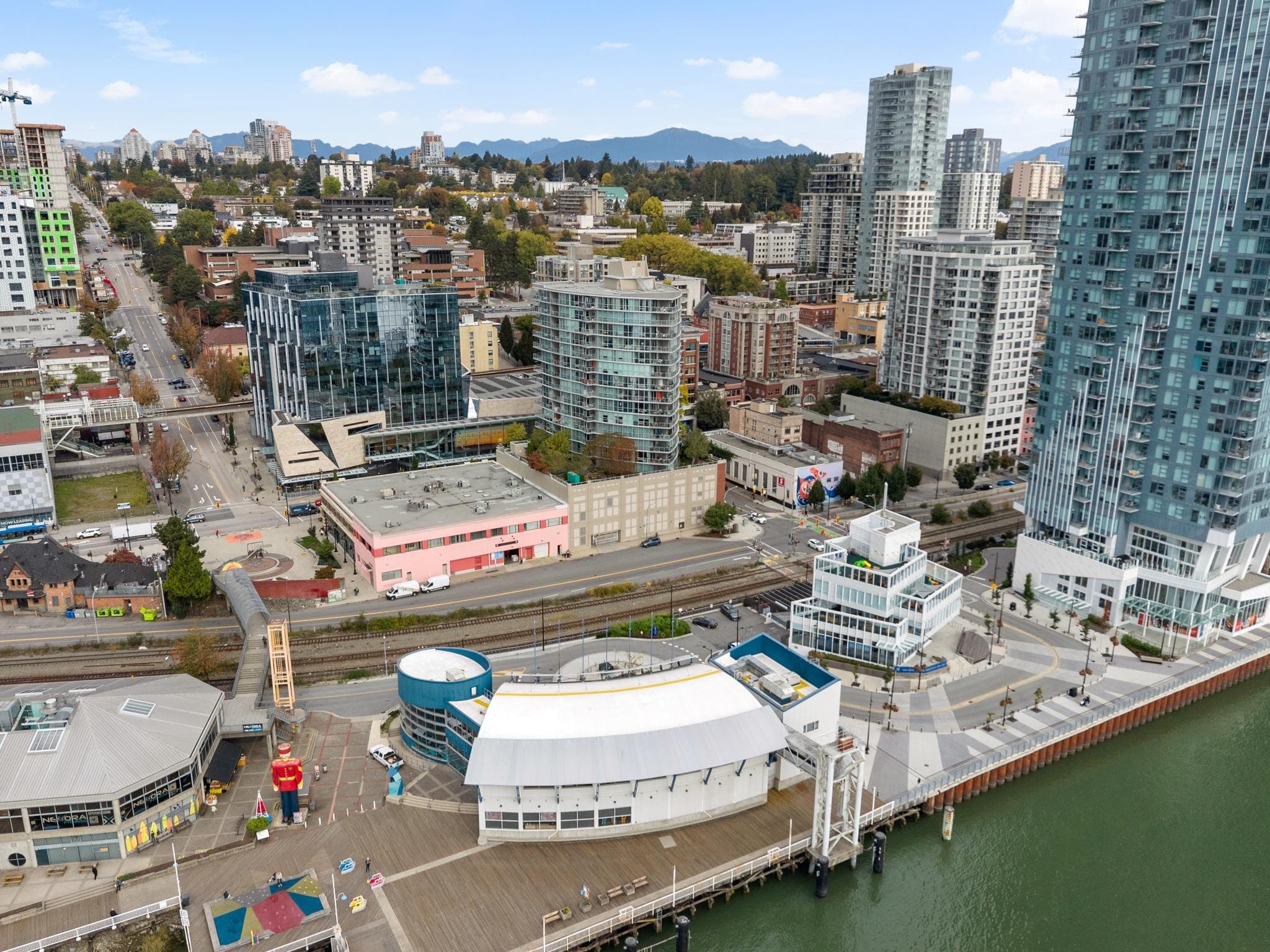 1809 - 14 Begbie Street, New Westminster, V3M 0C4 — photo 2