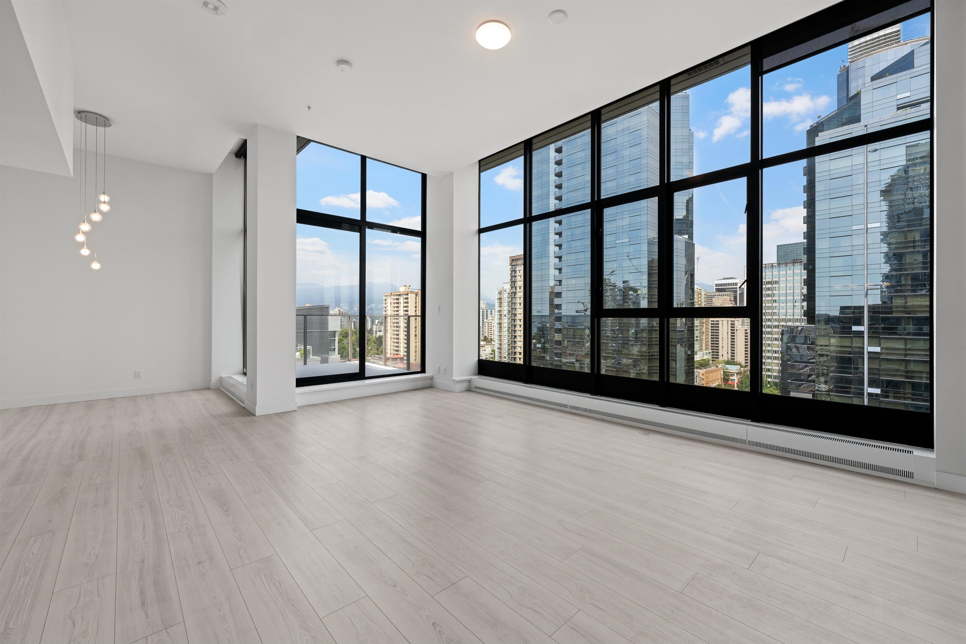 2105 - 1133 Hornby Street, Vancouver, V6Z 1W1 — photo 2