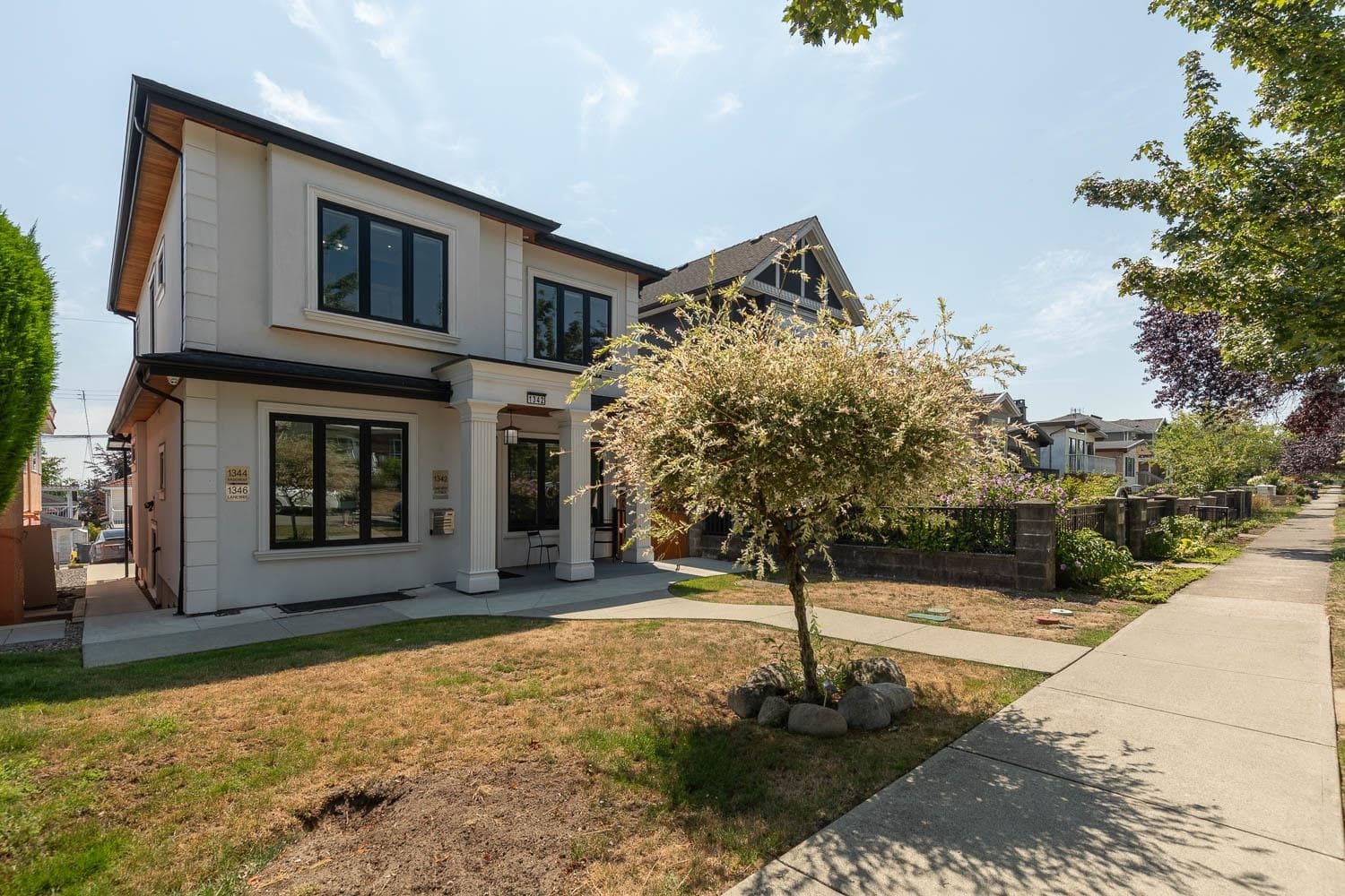 1342 E 60th Avenue, Vancouver, V5X 2A9 — photo 2