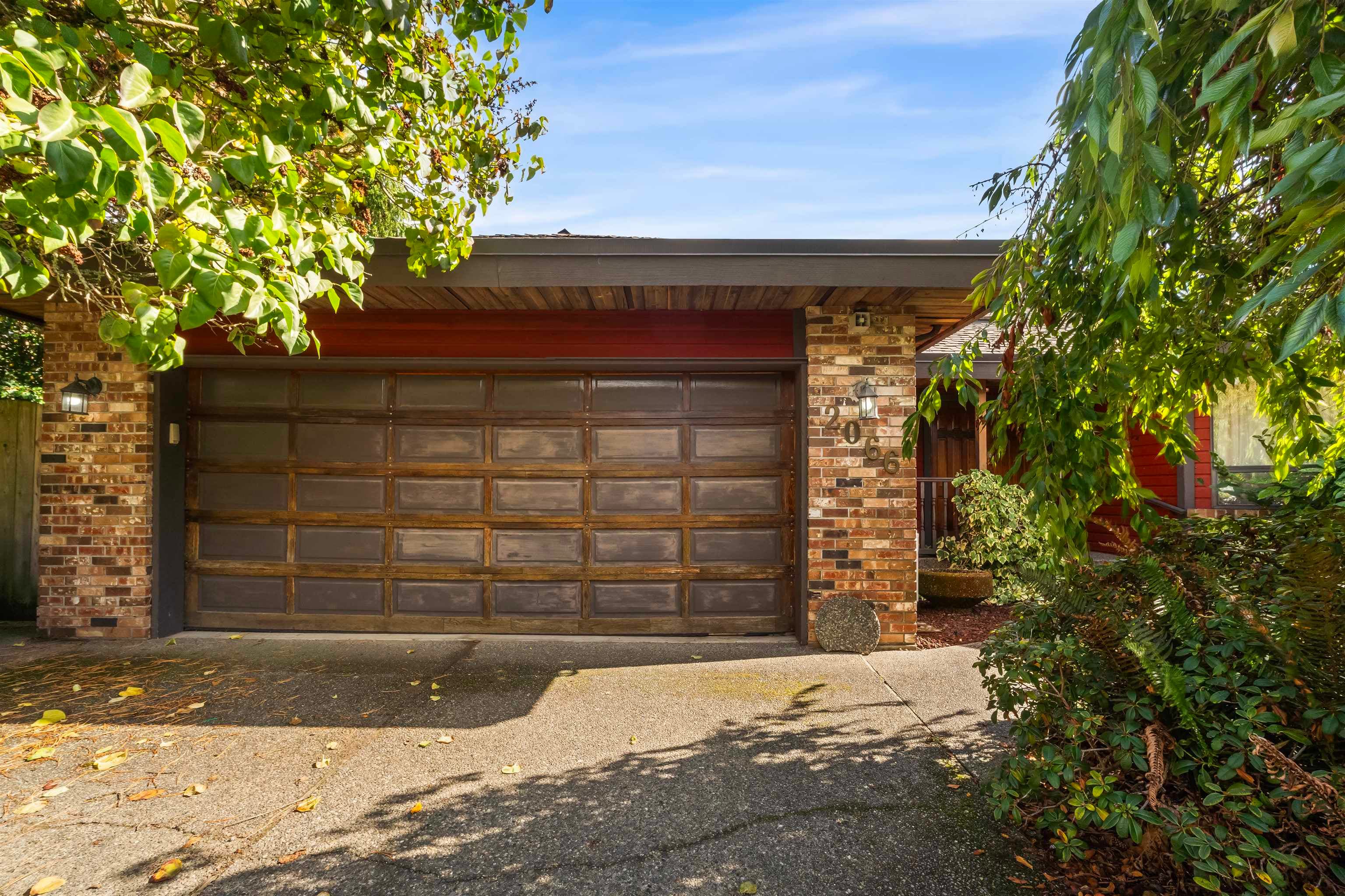 2066 149 Street, Surrey, V4A 8L4 — photo 2