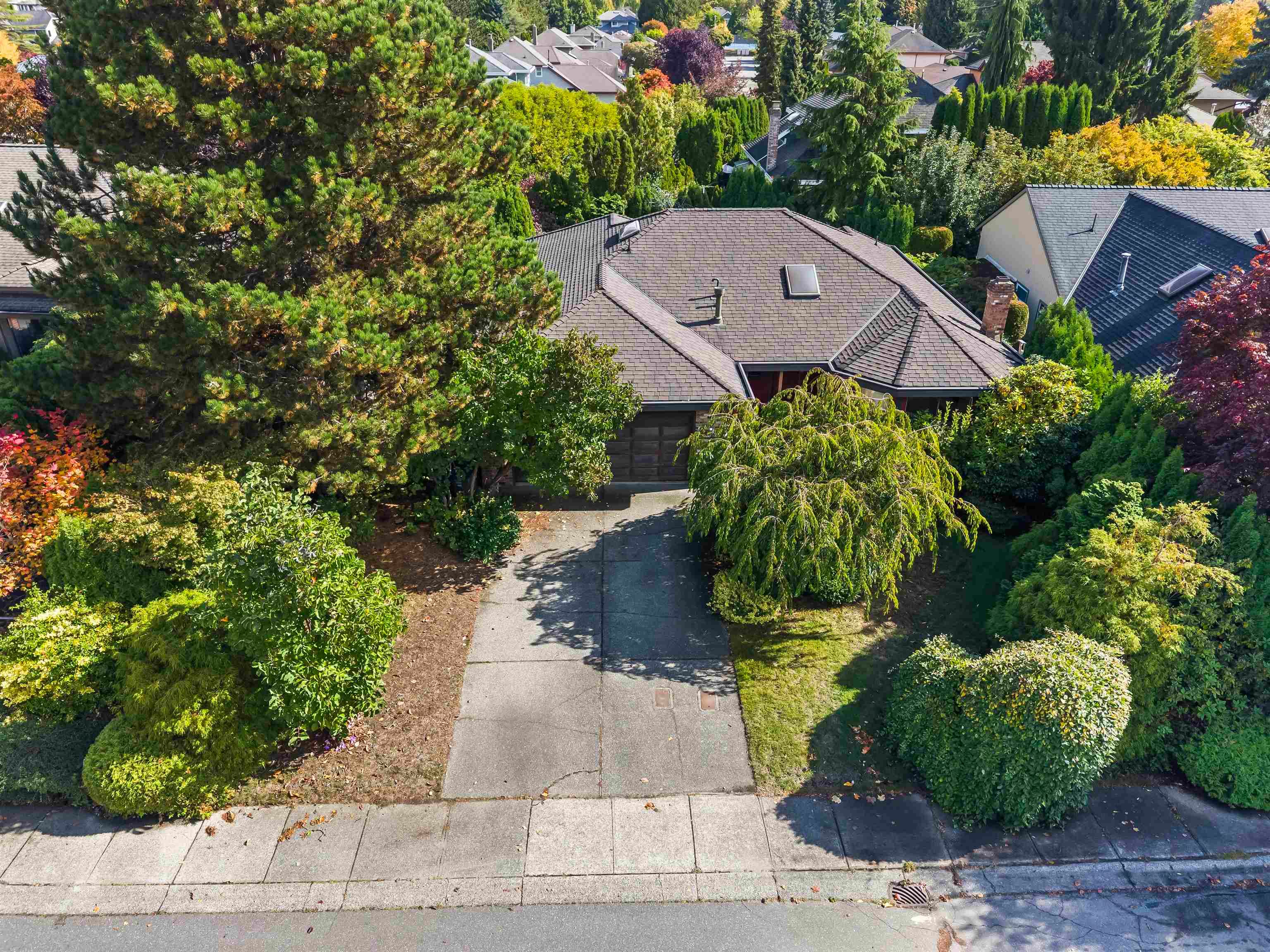 2066 149 Street, Surrey, V4A 8L4 — photo 1