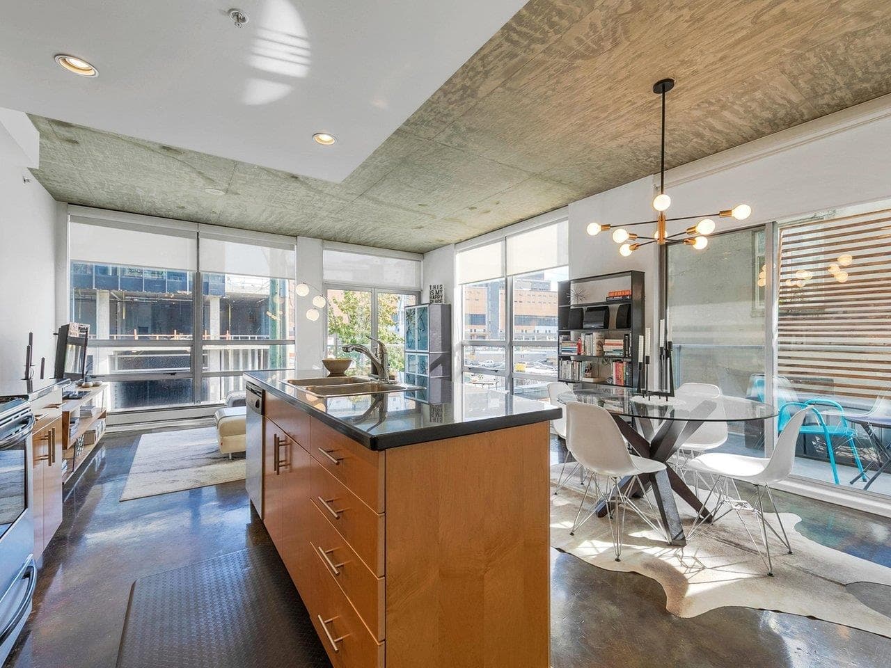 306 - 919 Station Street, Vancouver, V6A 4L9 — photo 3