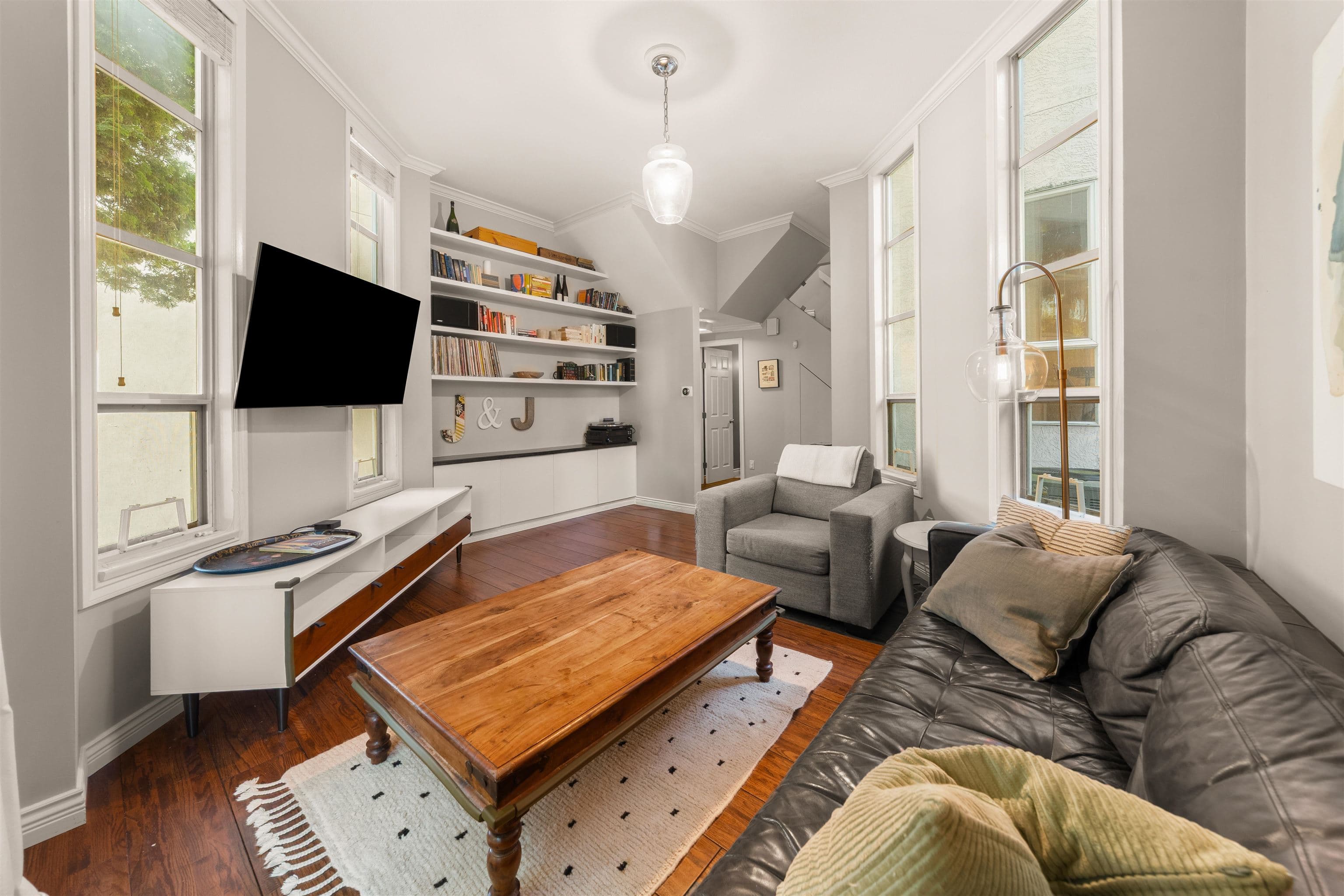 709 Prior Street, Vancouver, V6A 2G8 — photo 4