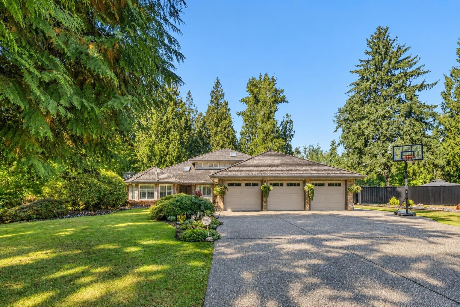 11 - 23100 129 Avenue, Maple Ridge, V2X 0M5 — photo 1