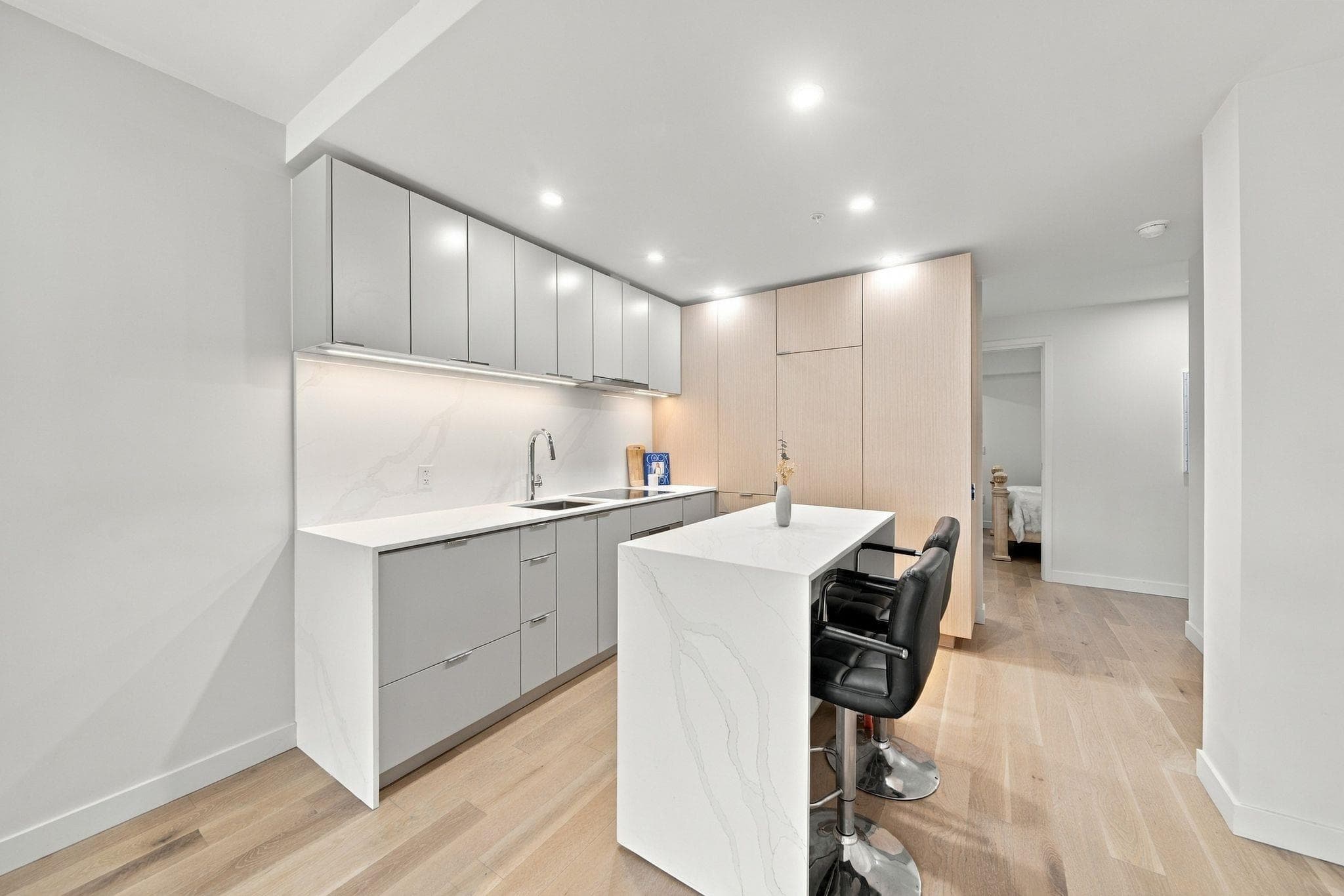 507 - 239 Keefer Street, Vancouver, V6A 1X6 — photo 2
