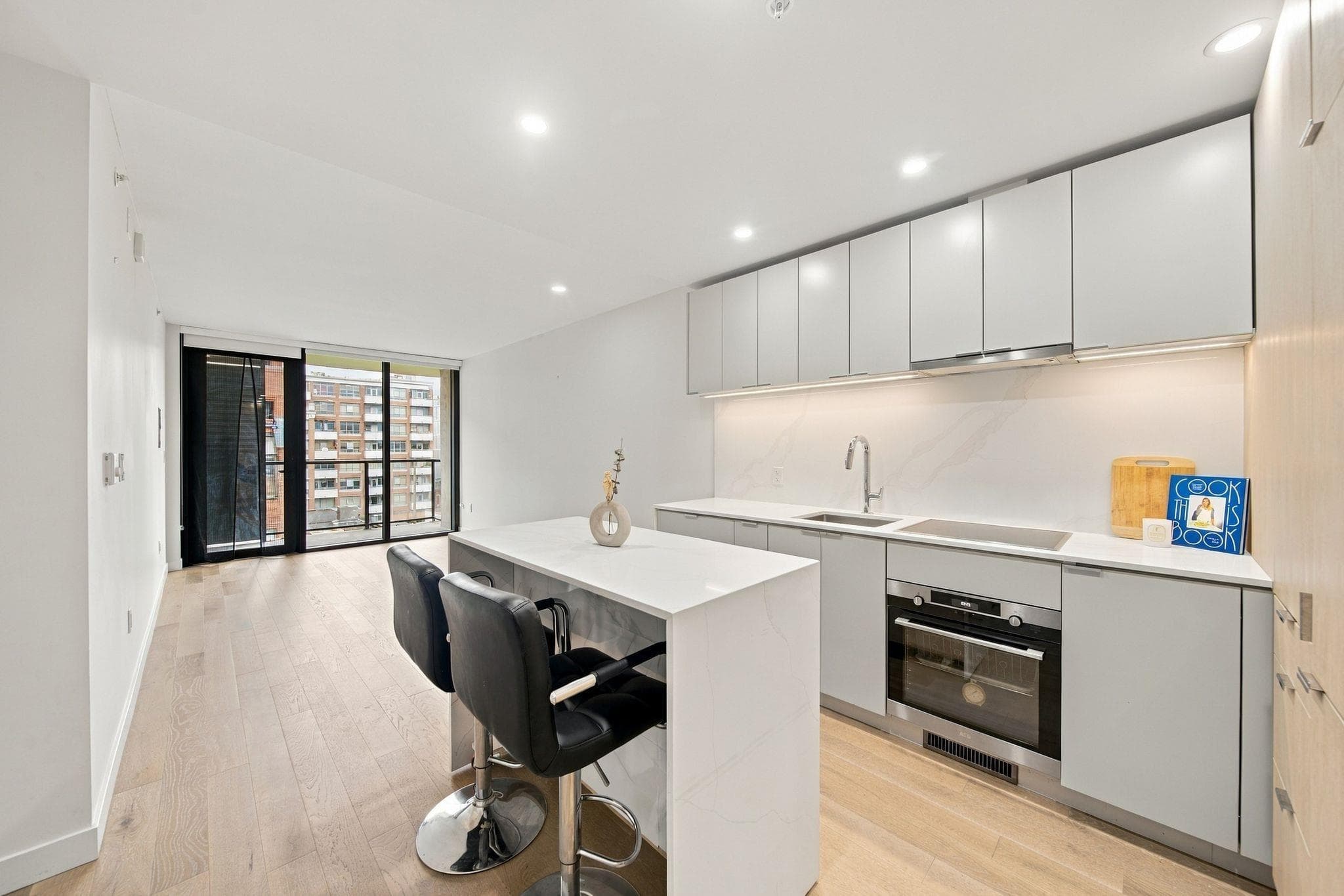 507 - 239 Keefer Street, Vancouver