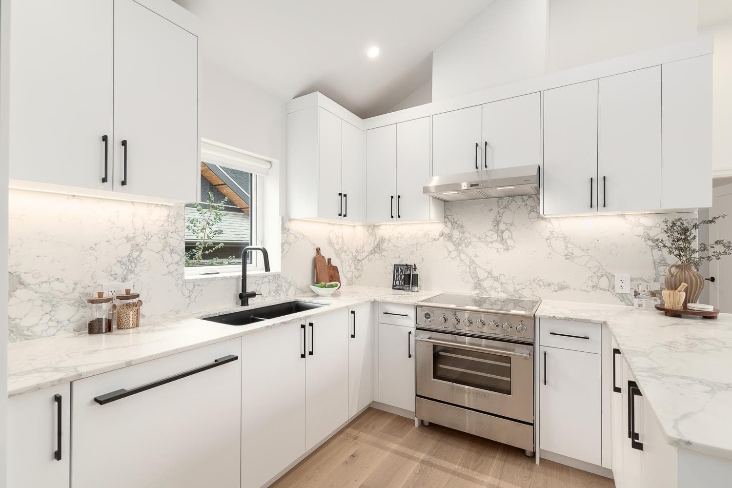 849 E 19th Avenue, Vancouver, V5V 1K6 — photo 2