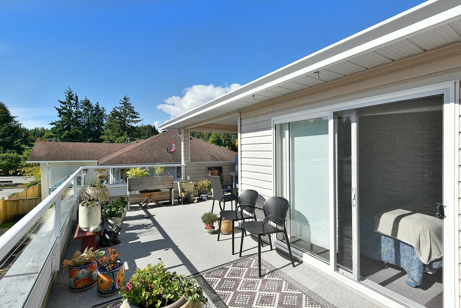 24 - 5610 Trail Avenue, Sechelt, V7Z 0H8 — photo 2
