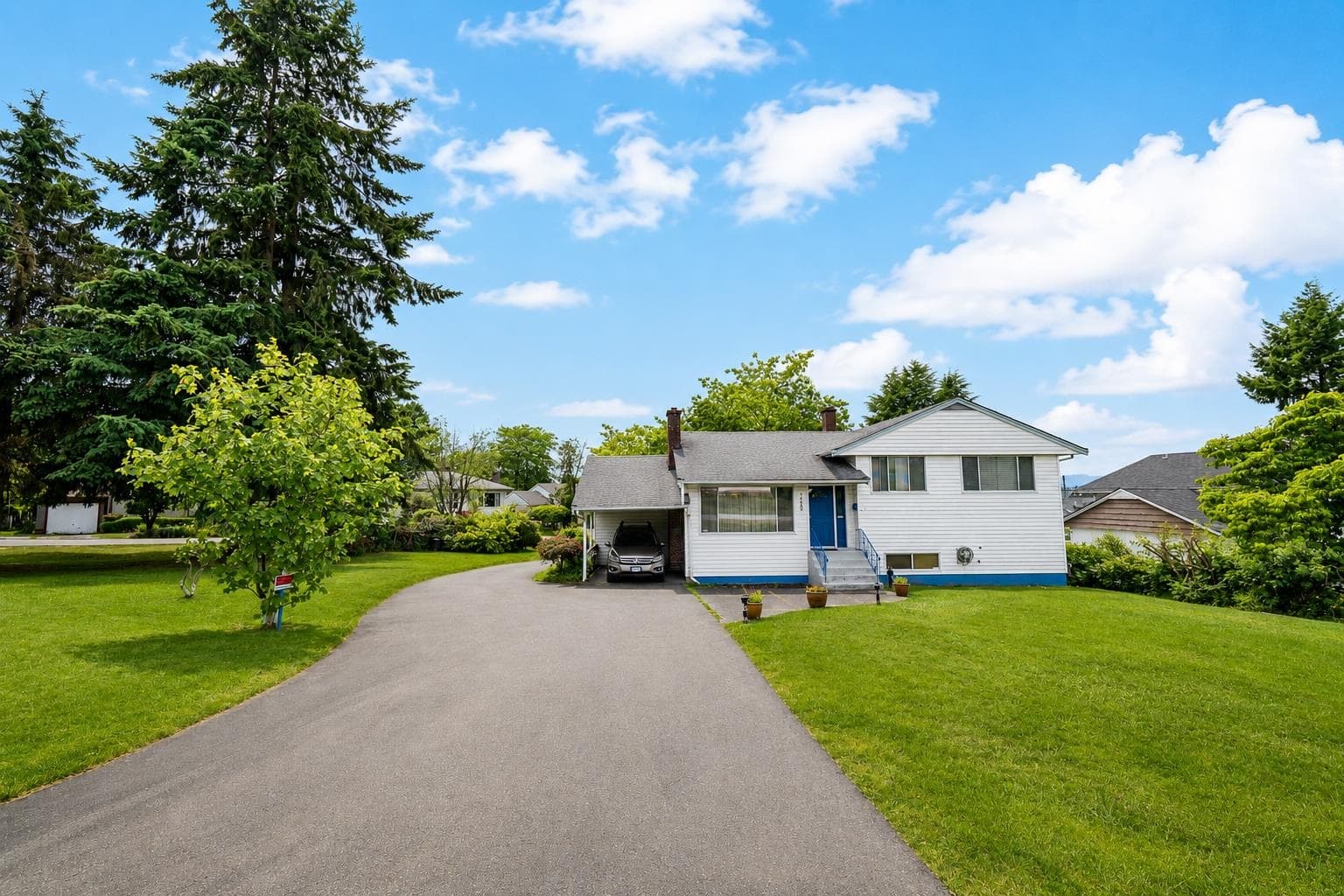 11063 135a Street, Surrey, V3R 3A6 — photo 5